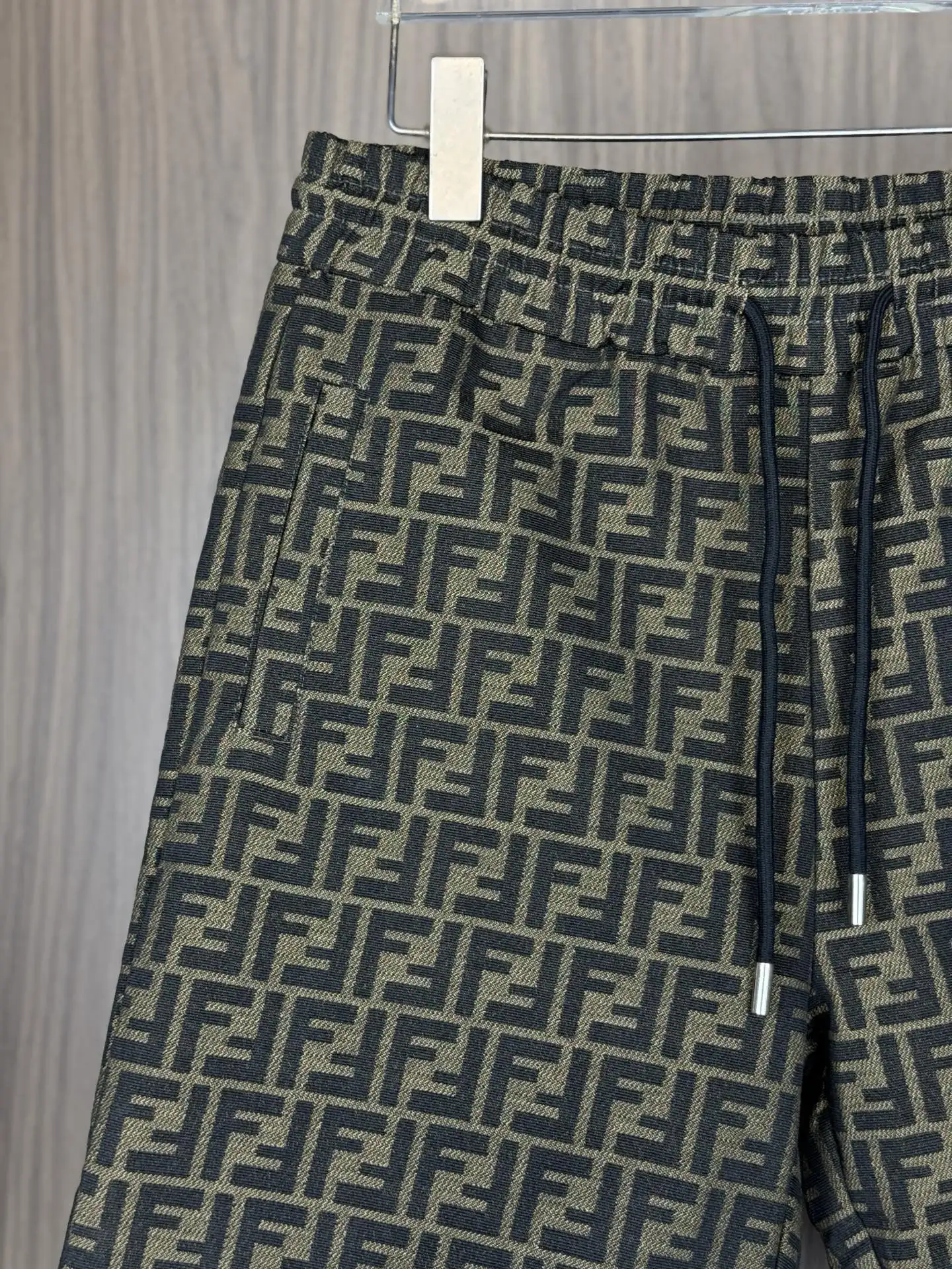 FF Logo Jacquard Drawstring Shorts D13511267 — view 4