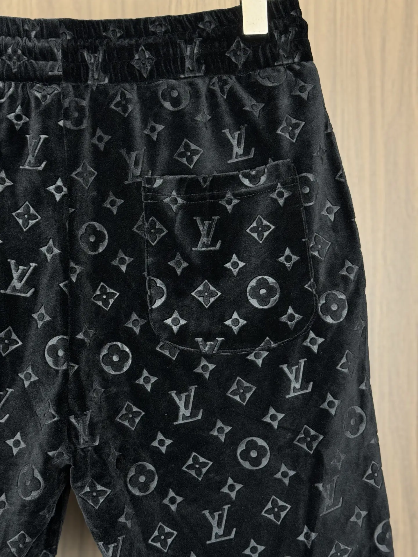 Monogram Flocked Velvet Shorts D13511271 — view 6