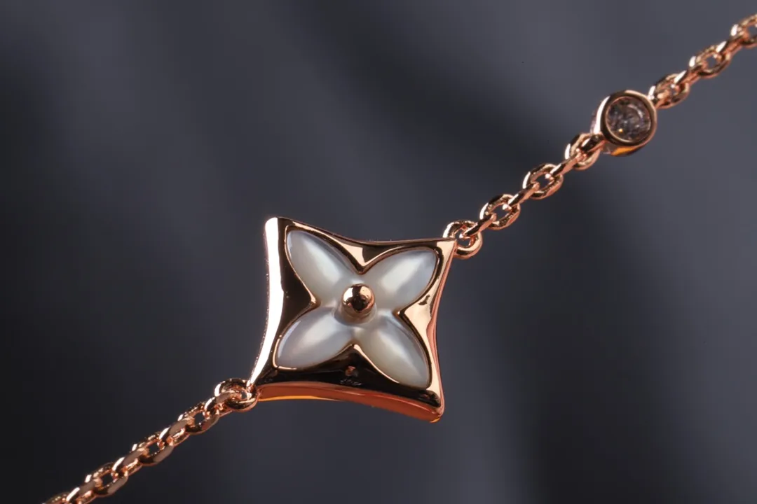 Color Blossom Star Bracelet (Gold-Plated Brass) D10517569 — view 4