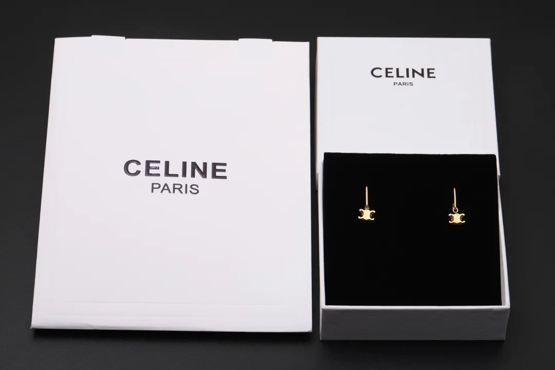 Triomphe Logo Drop Earrings D13517318 — view 2