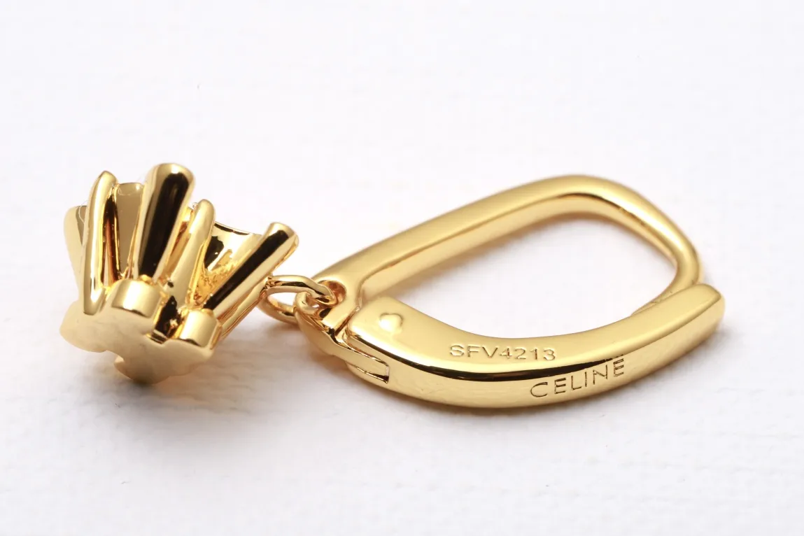 Triomphe Logo Drop Earrings D13517318 — view 6