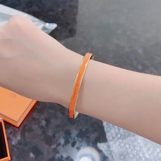 Narrow Enamel Bangle Bracelet D15517557 — view 9