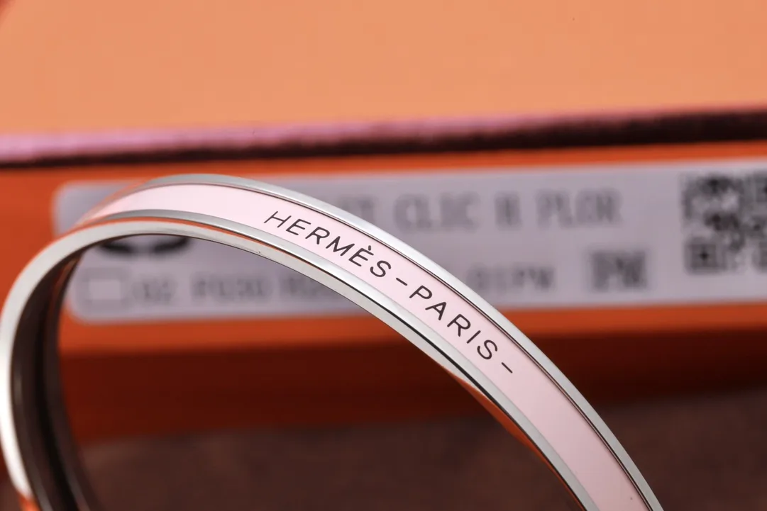 Narrow Enamel Bangle Bracelet D15517539 — view 5