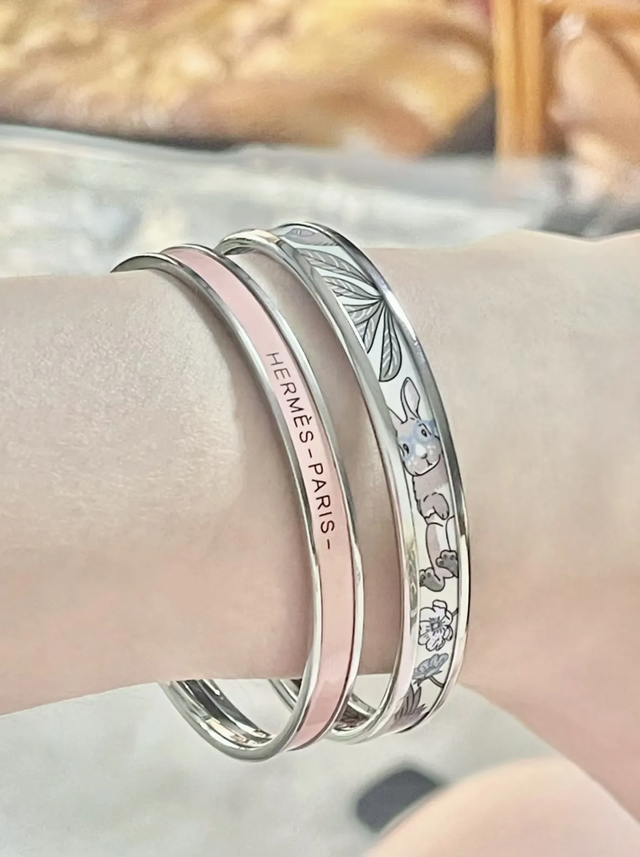 Narrow Enamel Bangle Bracelet D15517539 — view 9