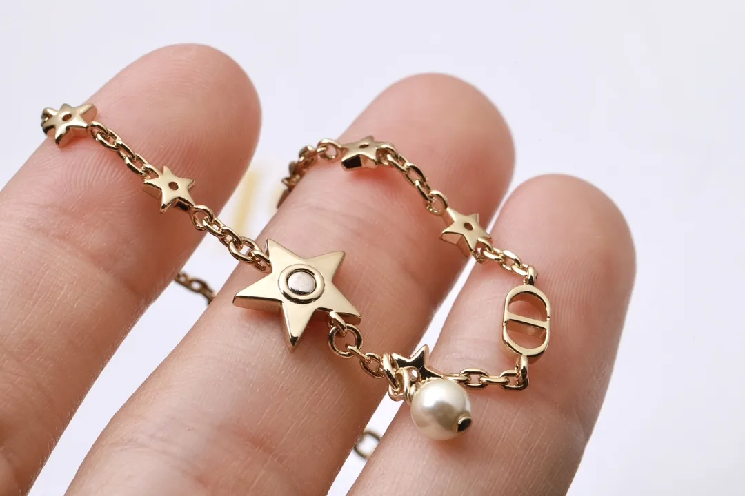 Star and Pearl Charm Bracelet (Gold-Plated Brass) D13517734 — view 4