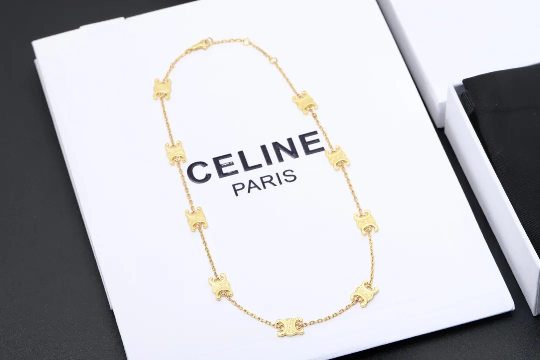 Triomphe Motif Station Necklace D21017369 — view 4