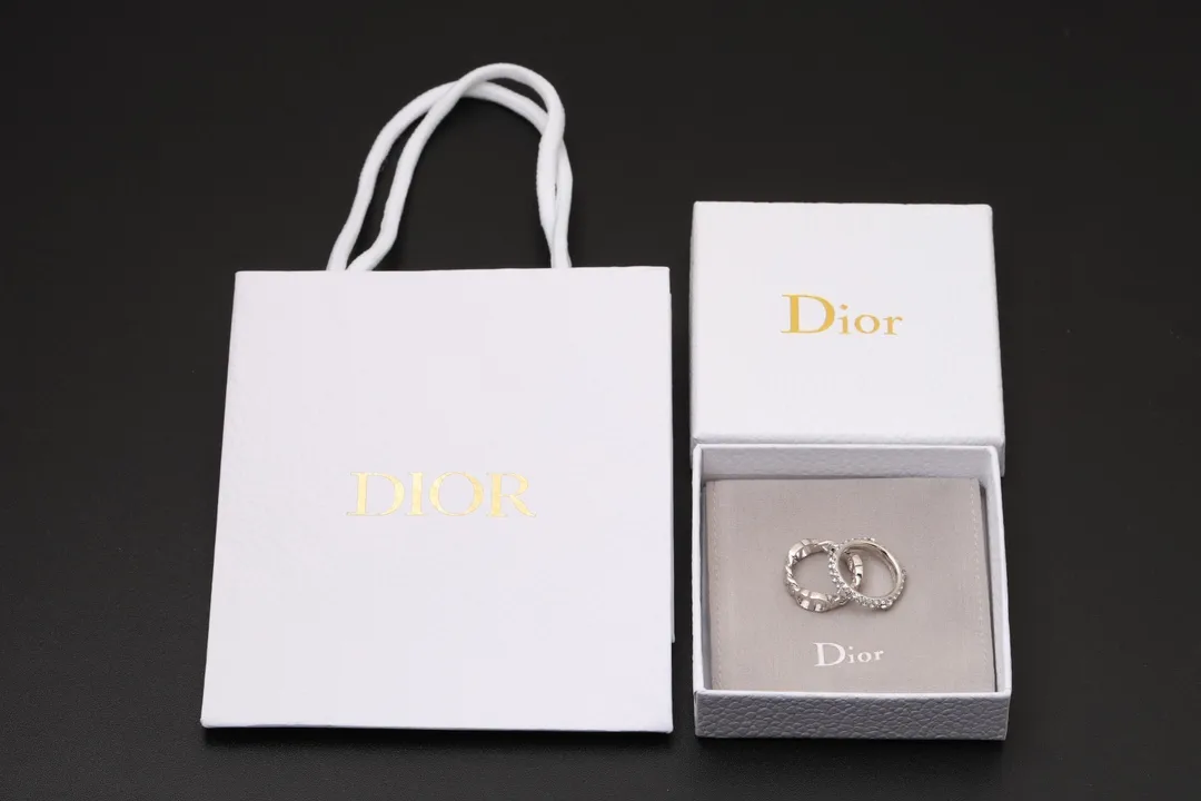 Crystal-Embellished Logo Stacking Ring Set D15017186 — view 4