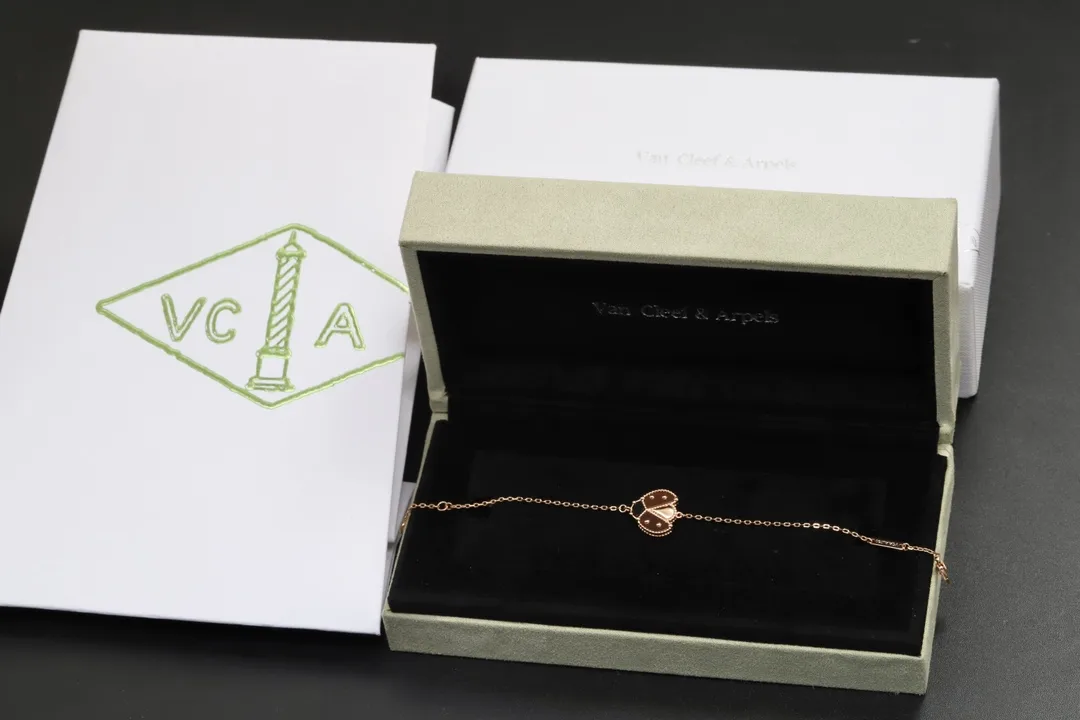 Lucky Spring Ladybug Bracelet (18K Gold-Plated Sterling Silver) D19016584