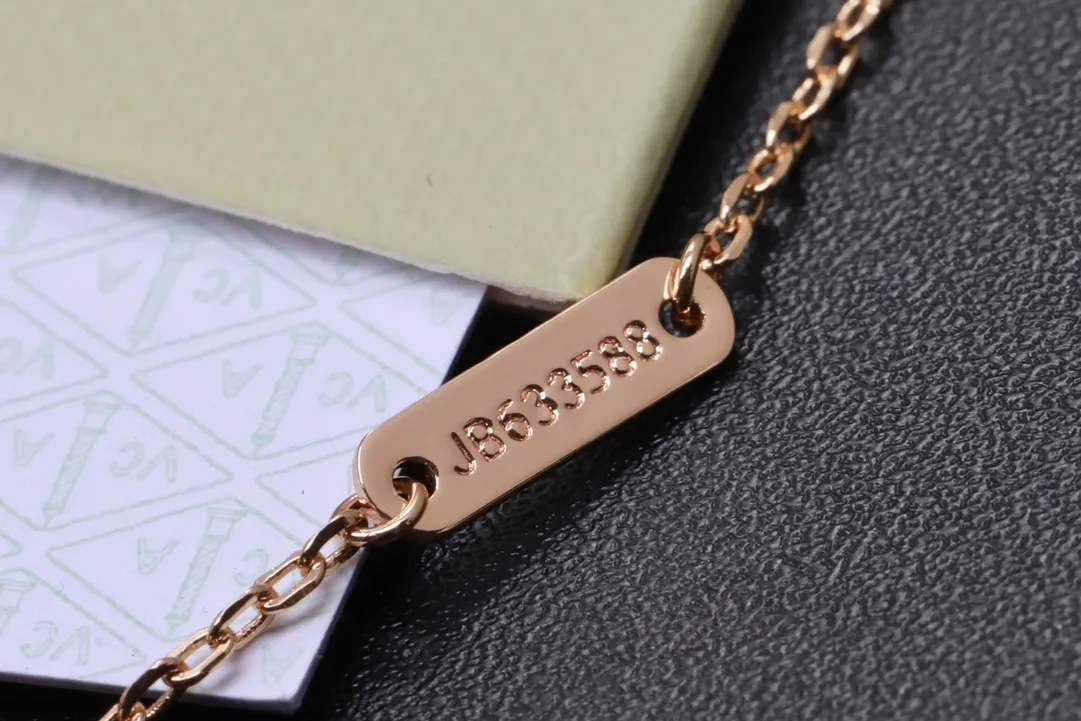 Lucky Spring Ladybug Bracelet (18K Gold-Plated Sterling Silver) D19016584 — view 6