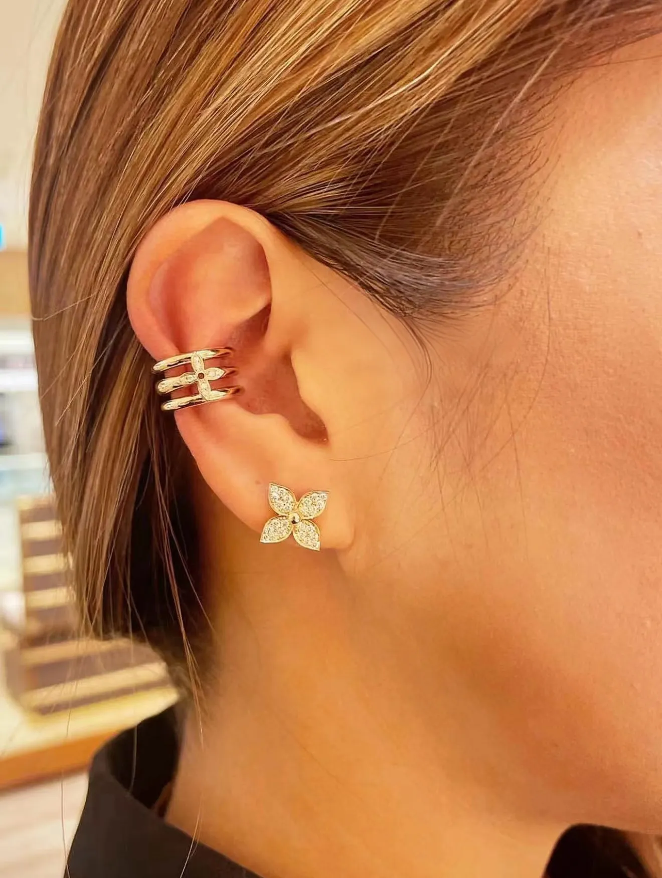 Clover Pavé Crystal Stud Earrings D10516806 — view 7