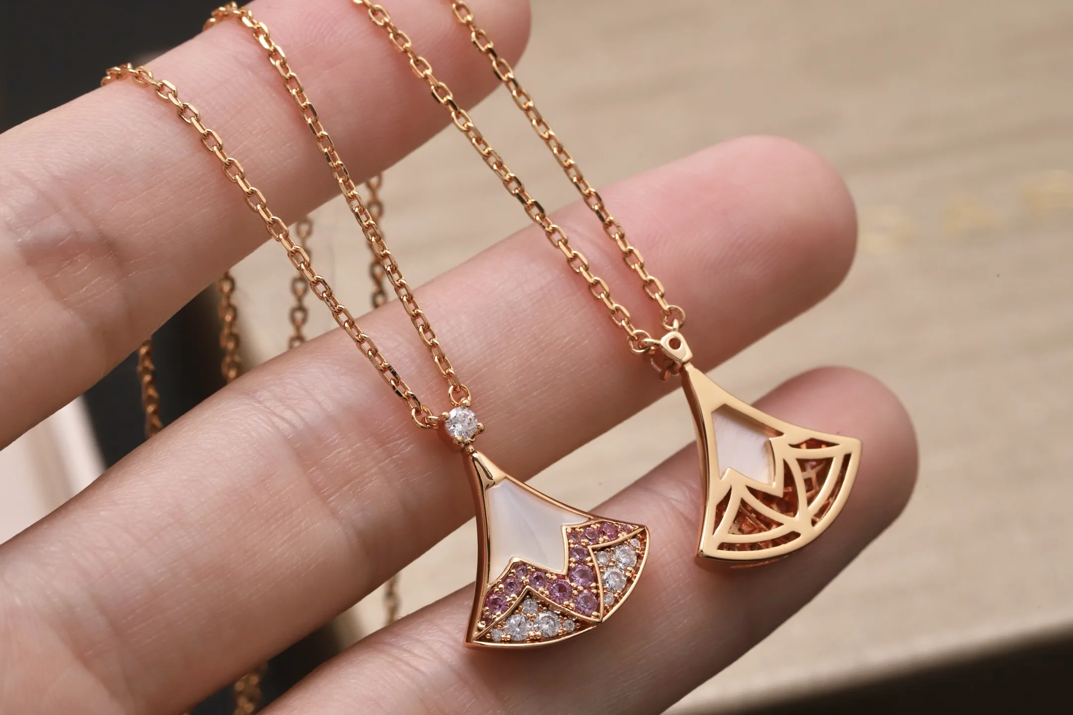 Divas' Dream Qixi Limited Edition Pendant Necklace D24016973 — view 4