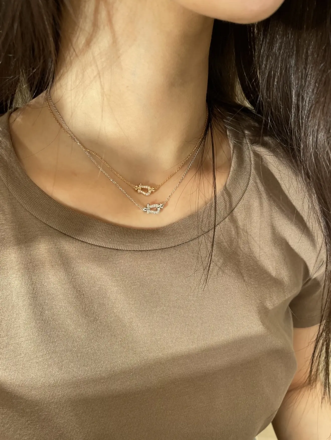 Horseshoe Buckle Pendant Necklace (Sterling Silver) D15517333 — view 8