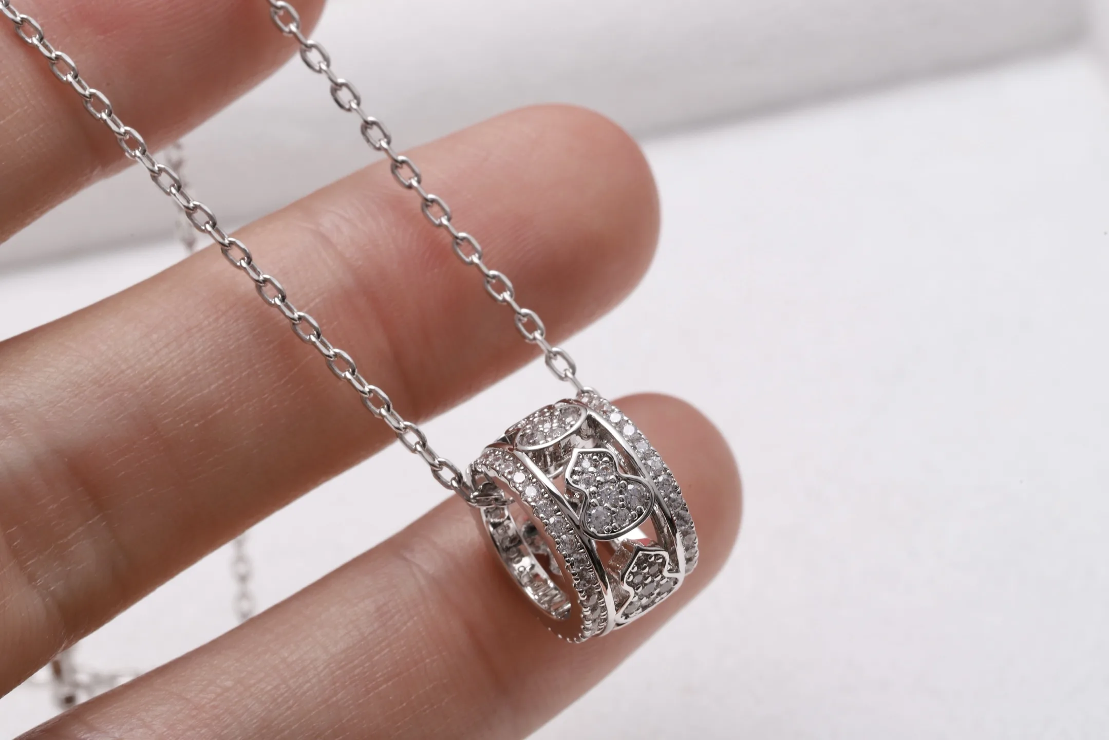 Wulu Crystal-Embellished Barrel Pendant Necklace (Gold-Plated Brass) D16016803 — view 8