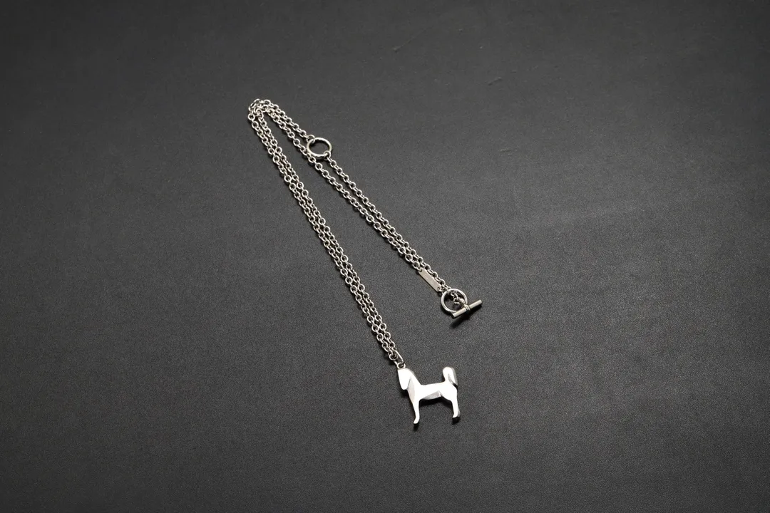 Brushed Metal Horse Pendant Necklace D14517712 — view 4