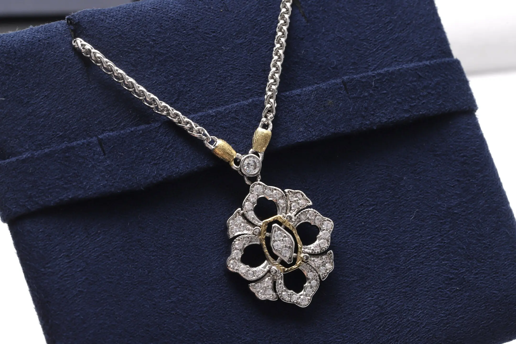 Opera Tulle Flower Pendant Necklace (Gold-Plated Brass) D12516759 — view 3