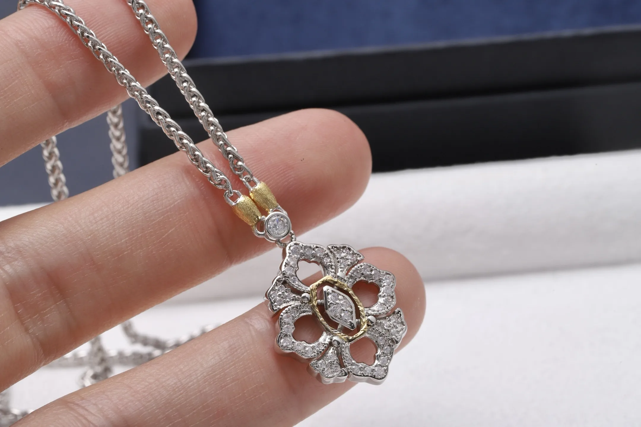 Opera Tulle Flower Pendant Necklace (Gold-Plated Brass) D12516759 — view 4