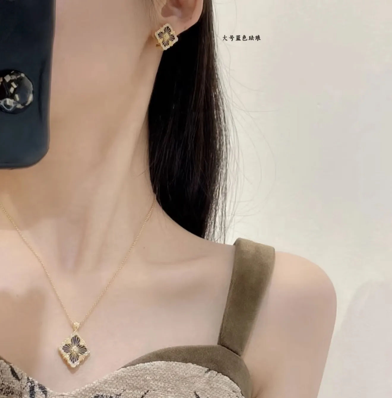 Opera Collection Rigato Engraved Earrings (Gold-Plated Brass) D13517613 — view 7
