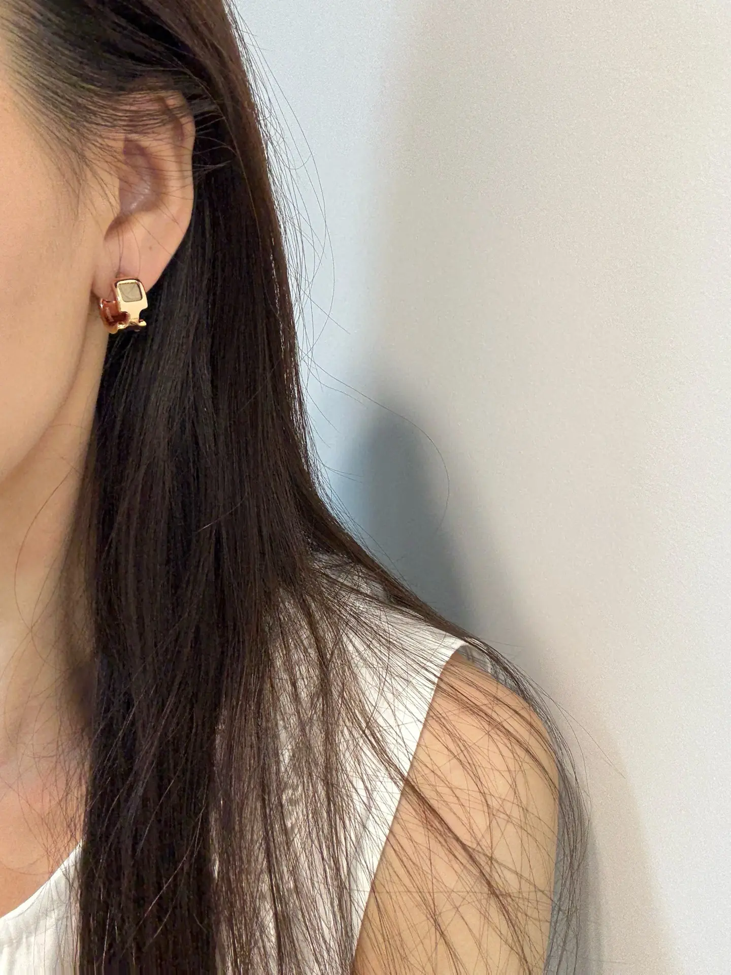 O’Maillon H Stud Earrings D14017471 — view 8