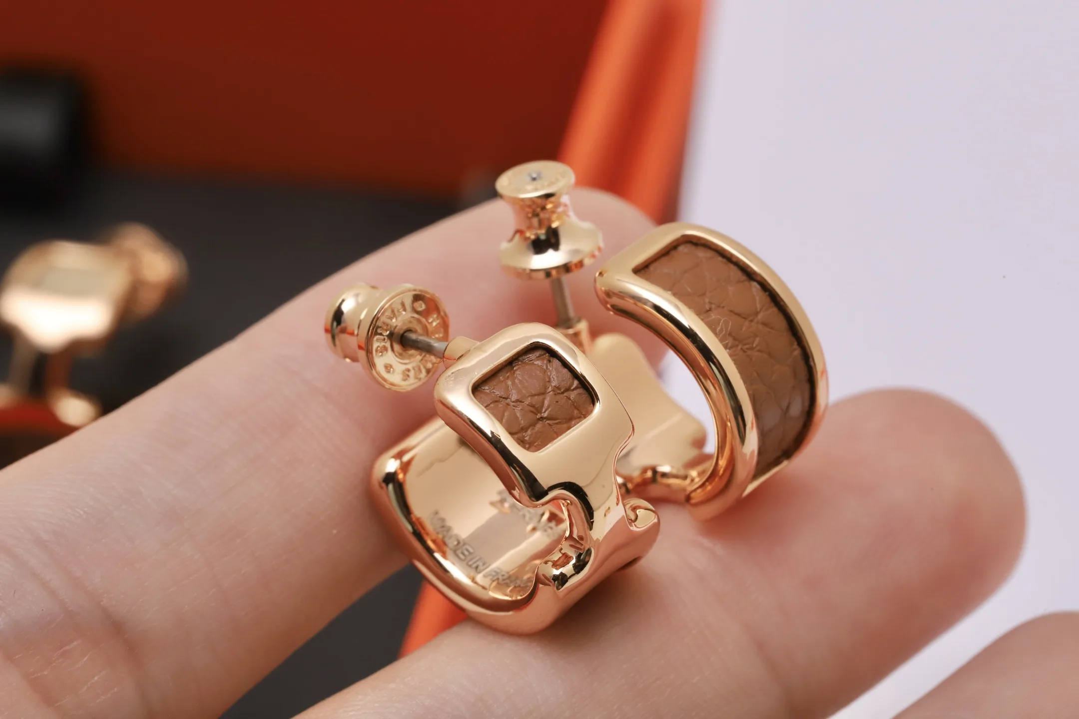 O’Maillon Leather-Inlay Hoop Earrings D14017473 — view 8