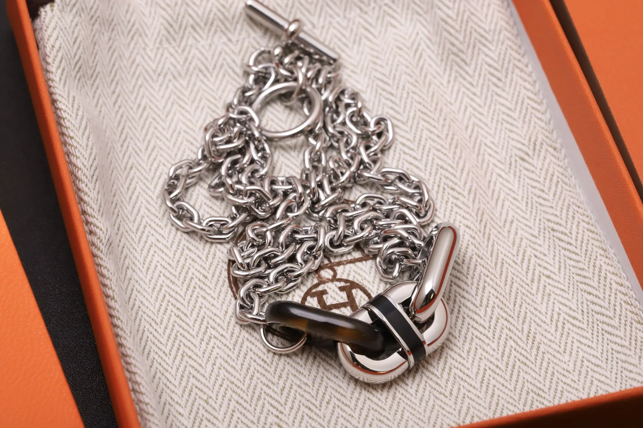 Hermès Chaine d'Ancre Pendant Necklace D27516790 — view 3