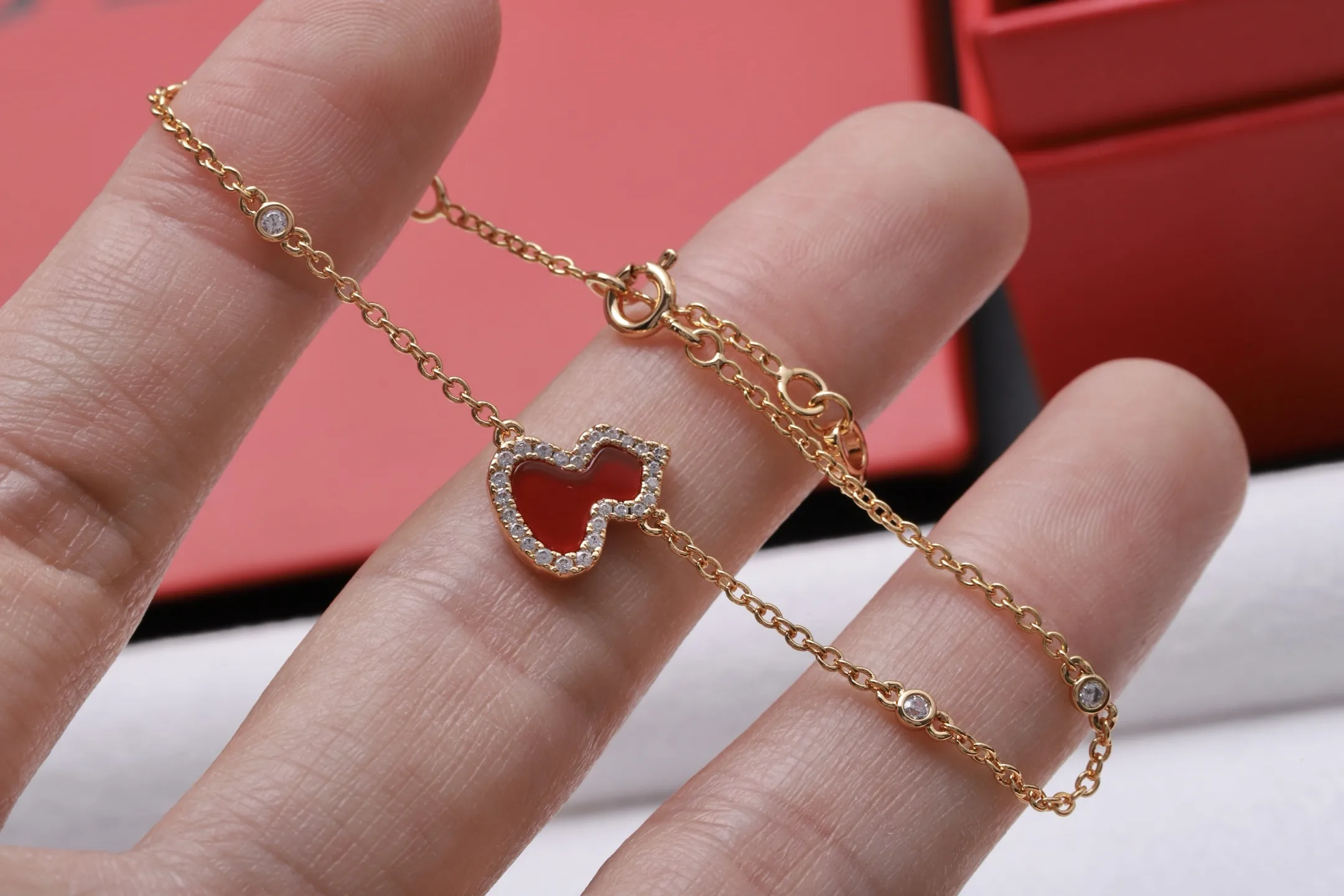 Wulu Agate and Crystal Bracelet (Gold-Plated Brass) D14017083 — view 6