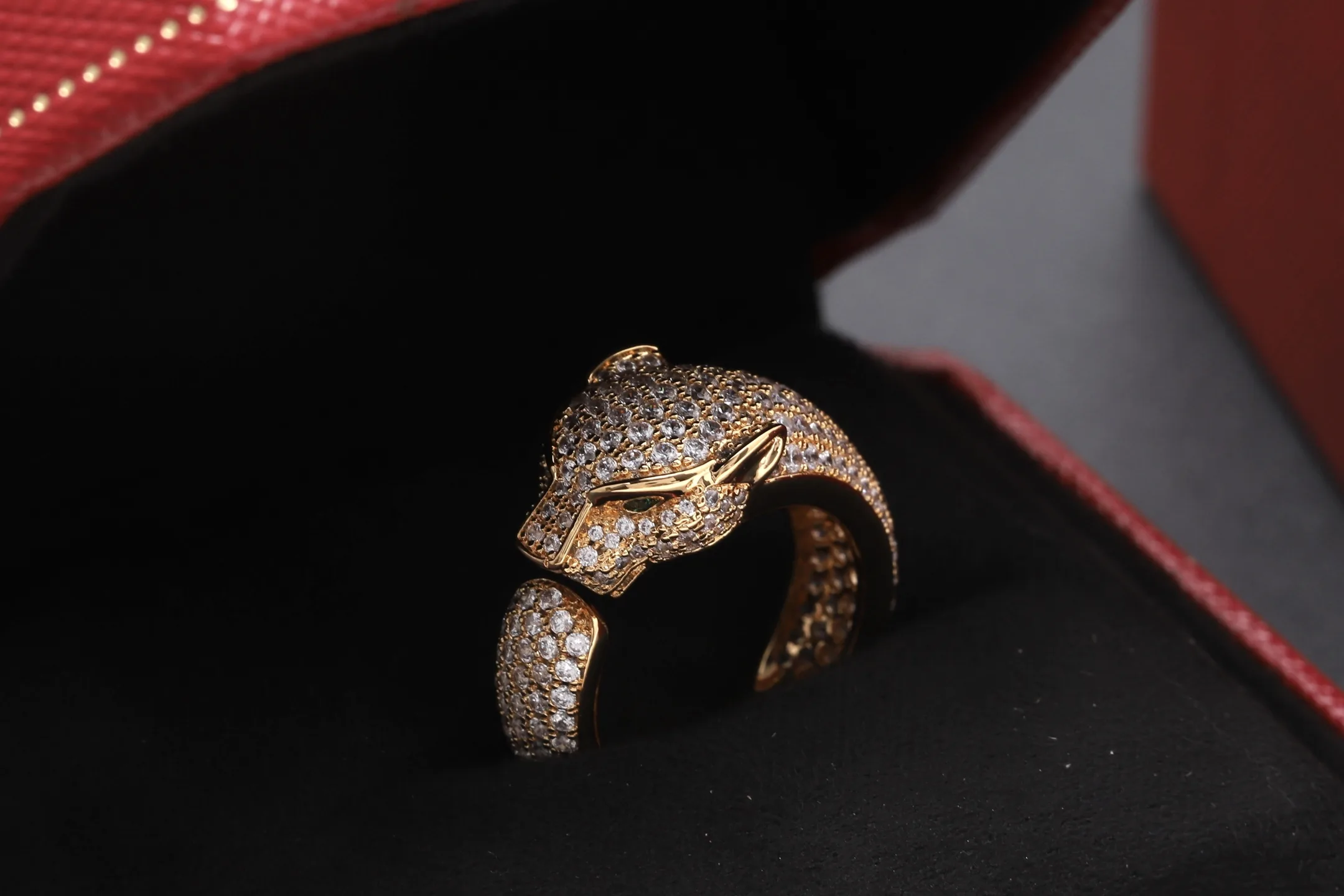 Panthère Crystal-Embellished Ring (Gold-Plated Brass) D20517082 — view 3