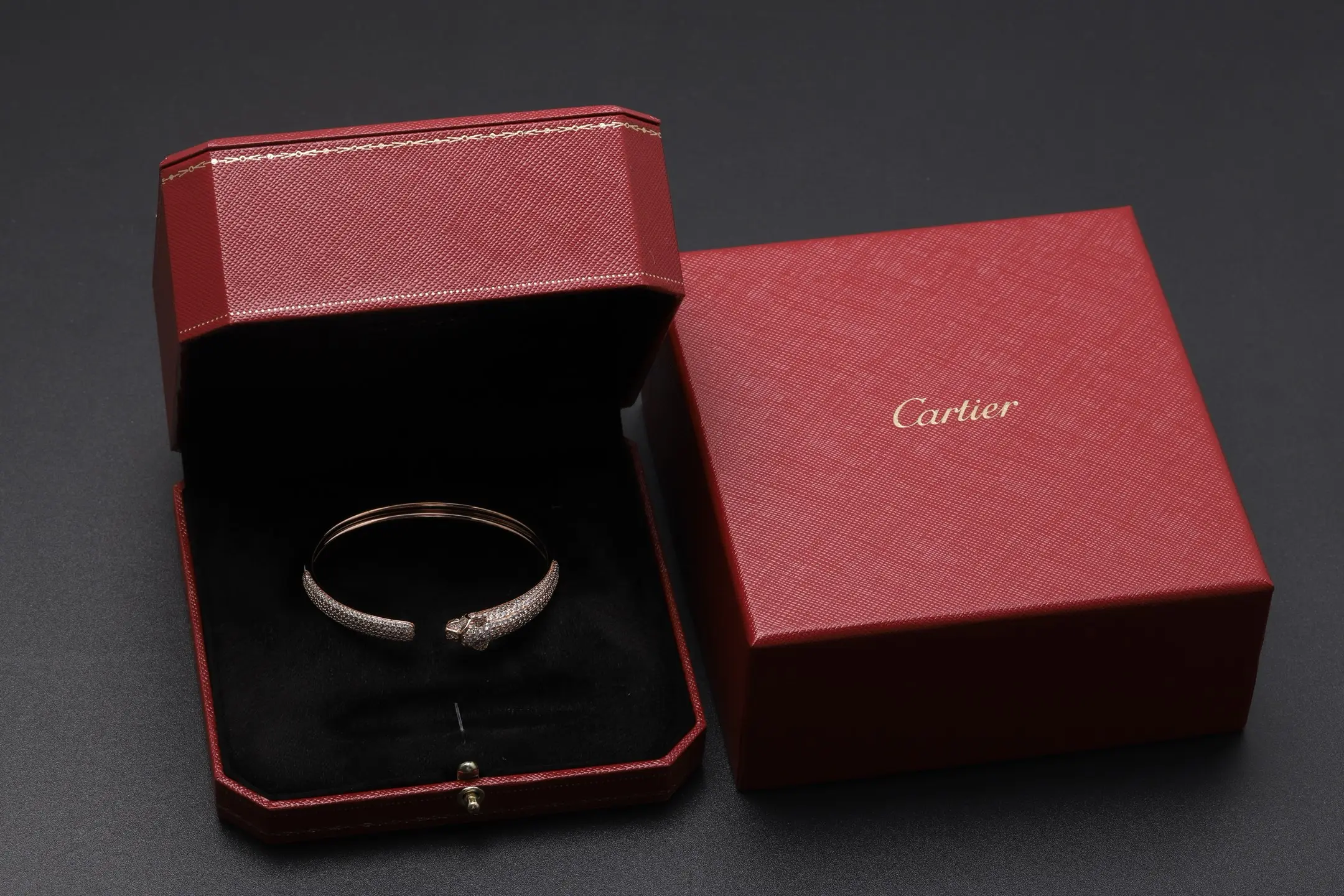 Panthère de Cartier Inspired Crystal Bangle (Gold-Plated Brass) D33017081 — view 2
