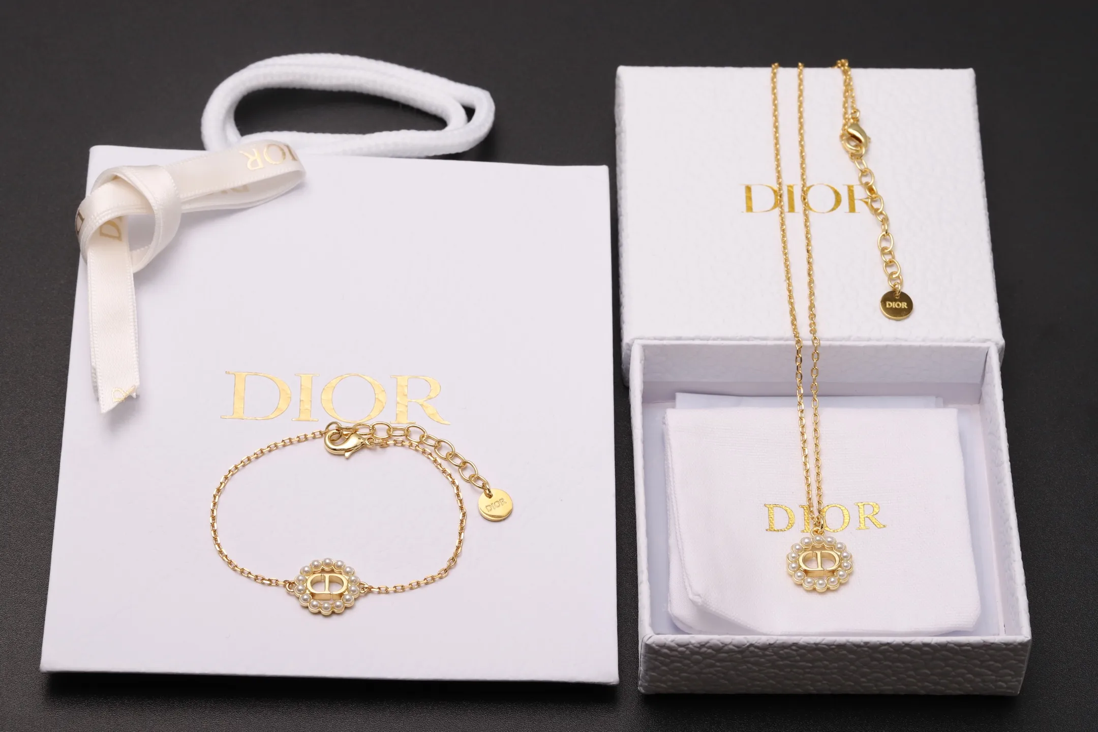 CD Logo Pearl-Embellished Chain Bracelet D13517211 — view 2