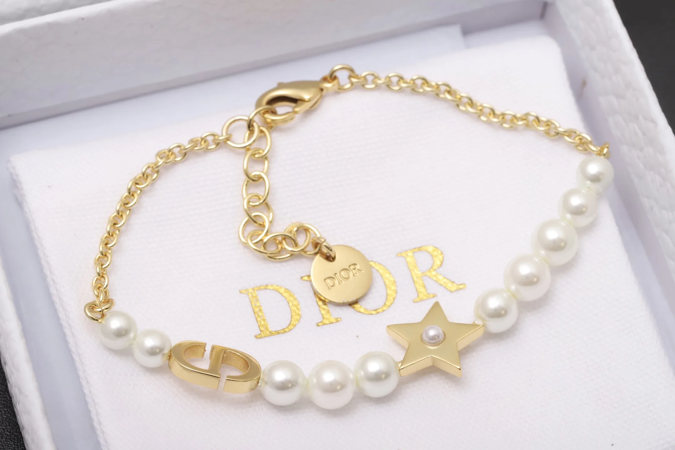CD Star and Resin Pearl Bracelet D14017264 — view 3