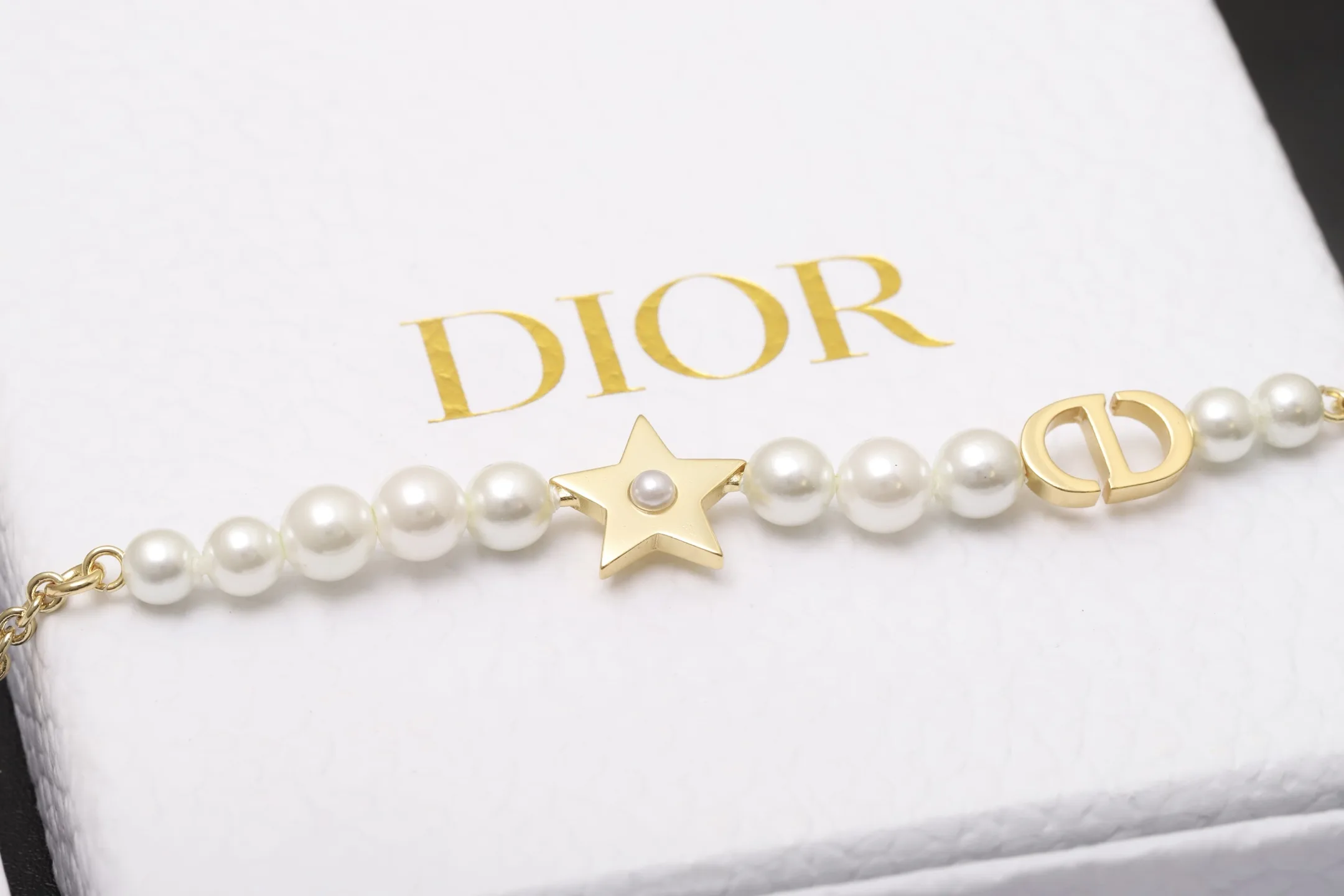 CD Star and Resin Pearl Bracelet D14017264 — view 4