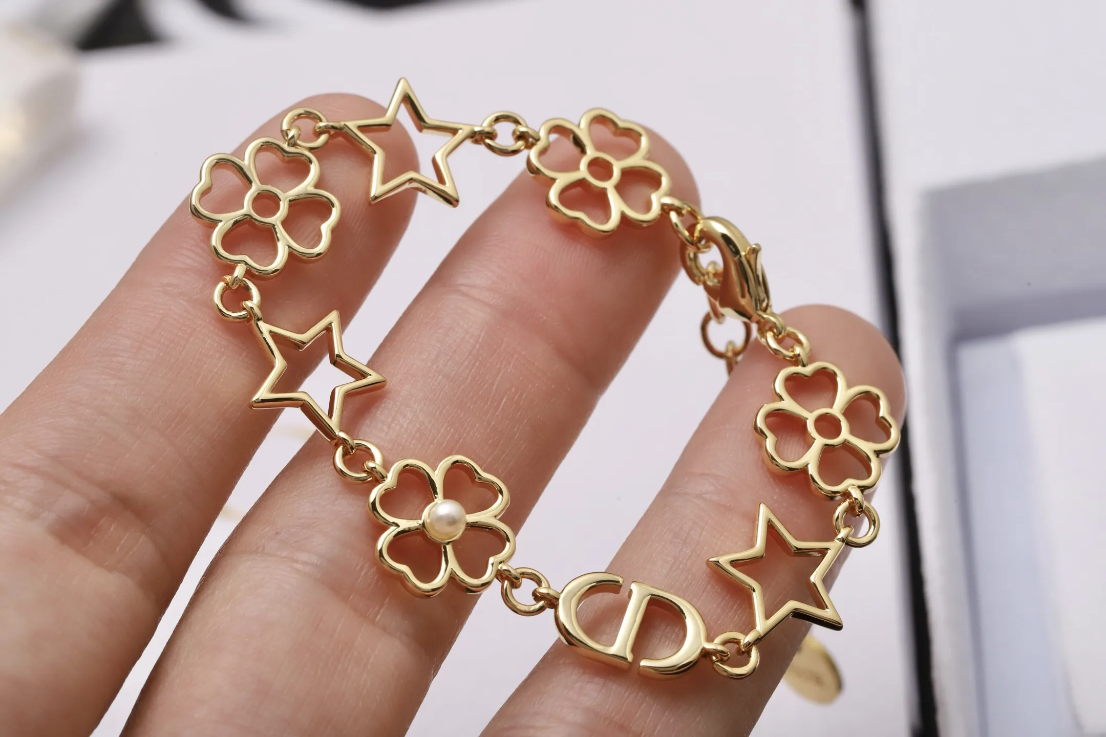CD Star and Clover Cut-Out Bracelet D14017325 — view 4