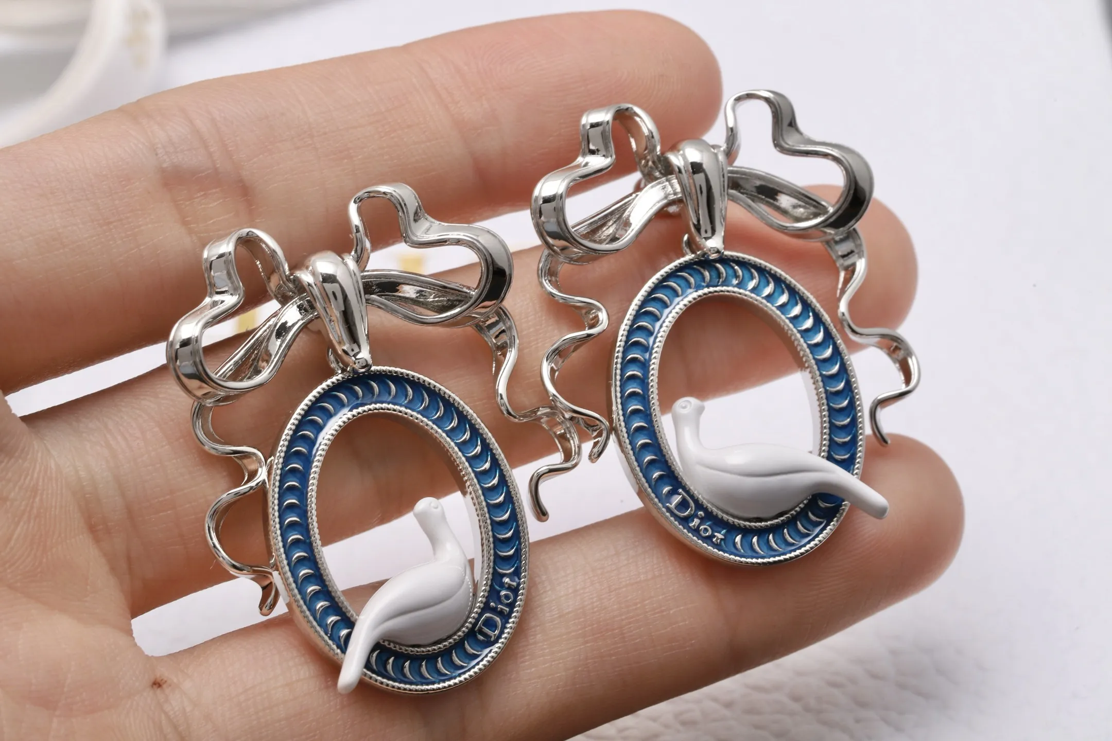 Dior Bow and Dove Enamel Drop Earrings D13516577 — view 5