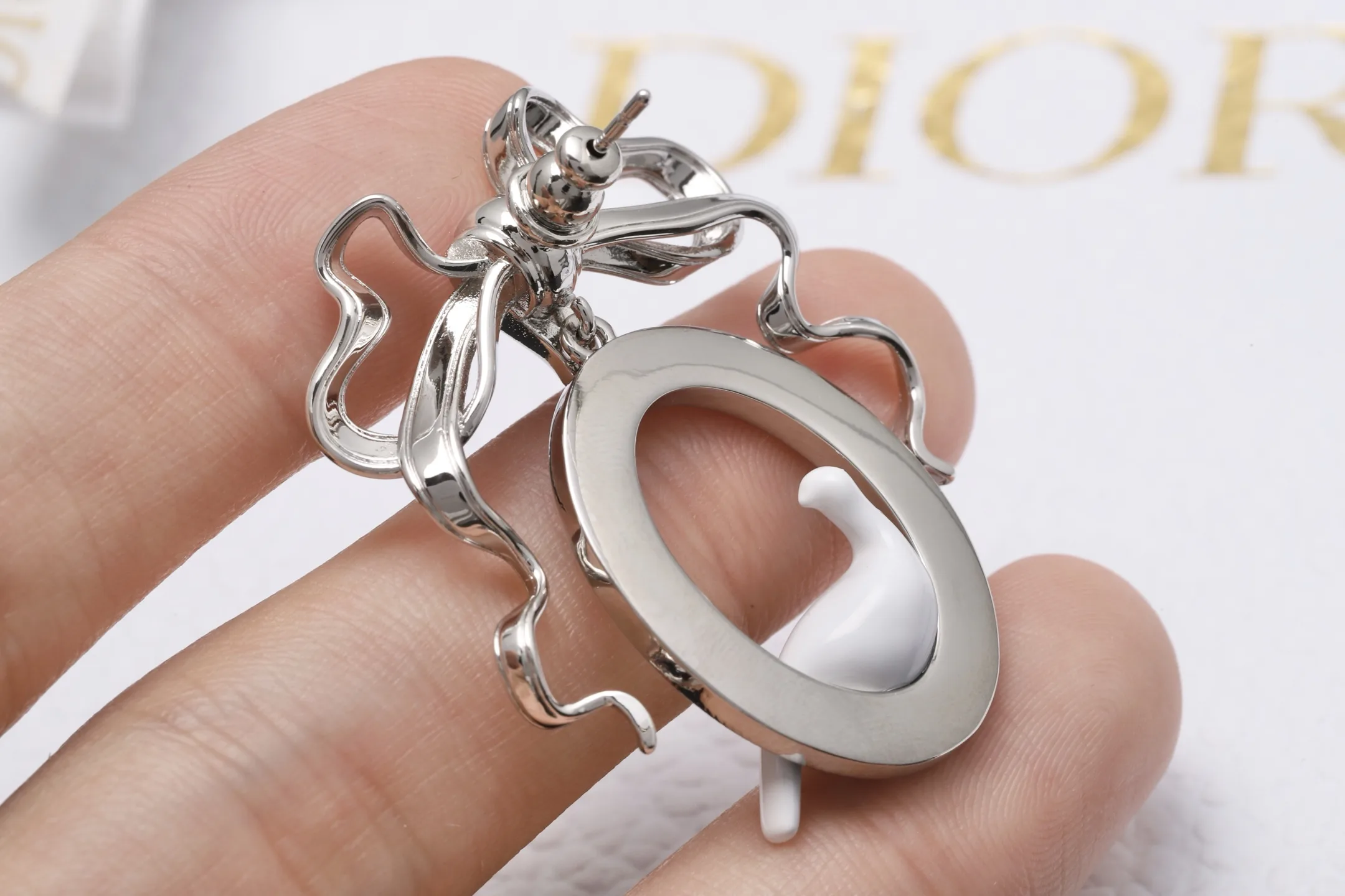 Dior Bow and Dove Enamel Drop Earrings D13516577 — view 6