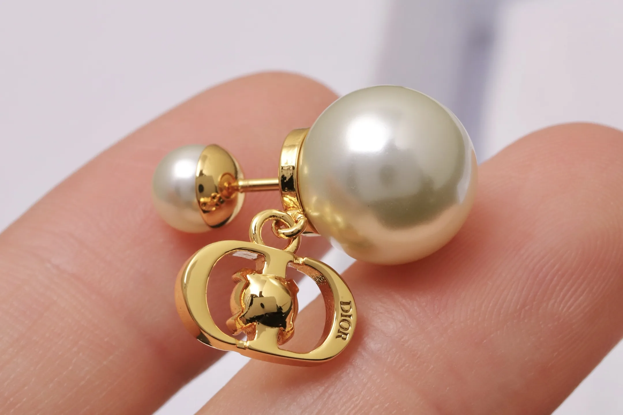CD Navy Resin Pearl and Crystal Earrings D14017480 — view 5