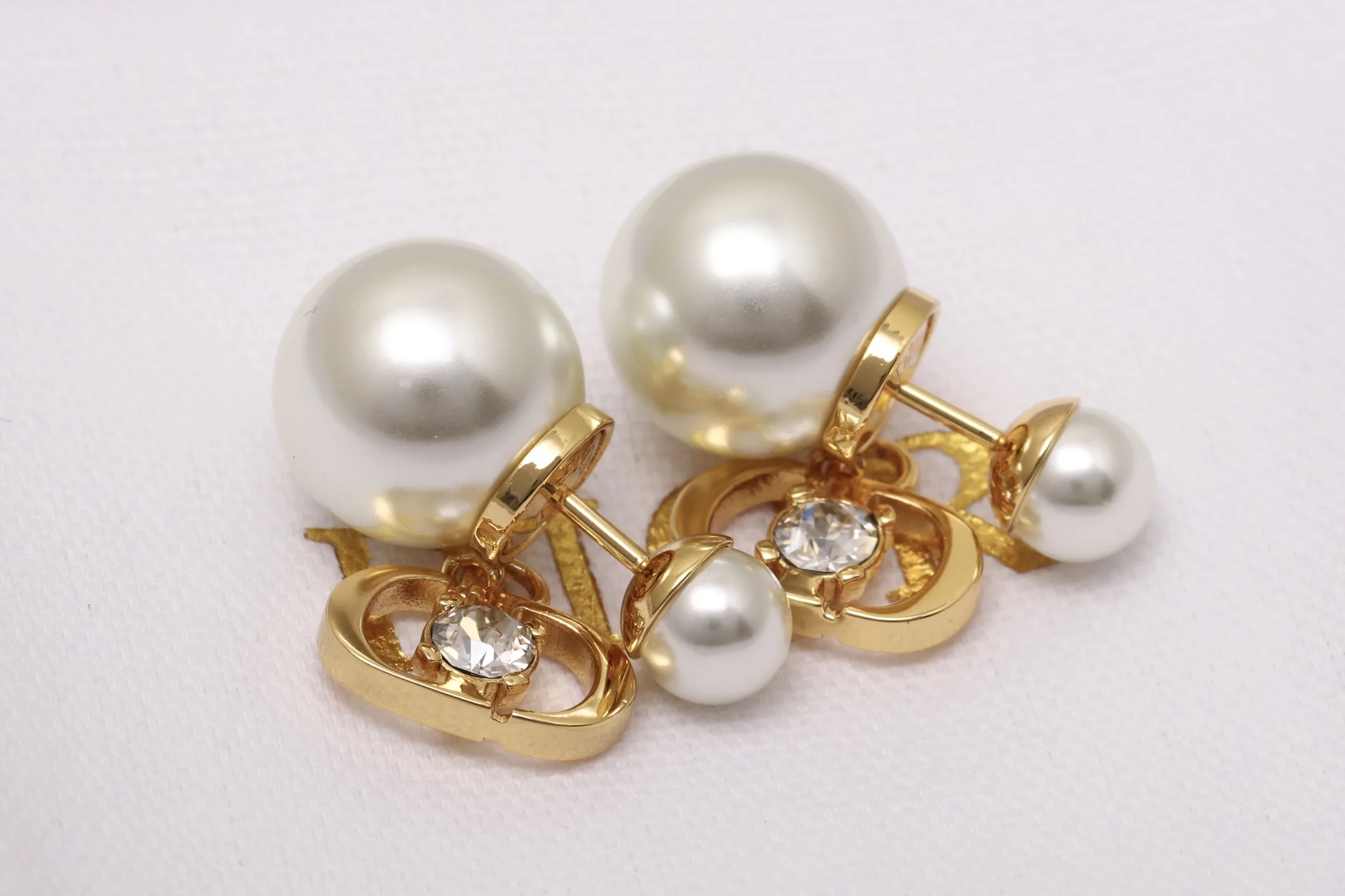 CD Navy Resin Pearl and Crystal Earrings D14017480 — view 7