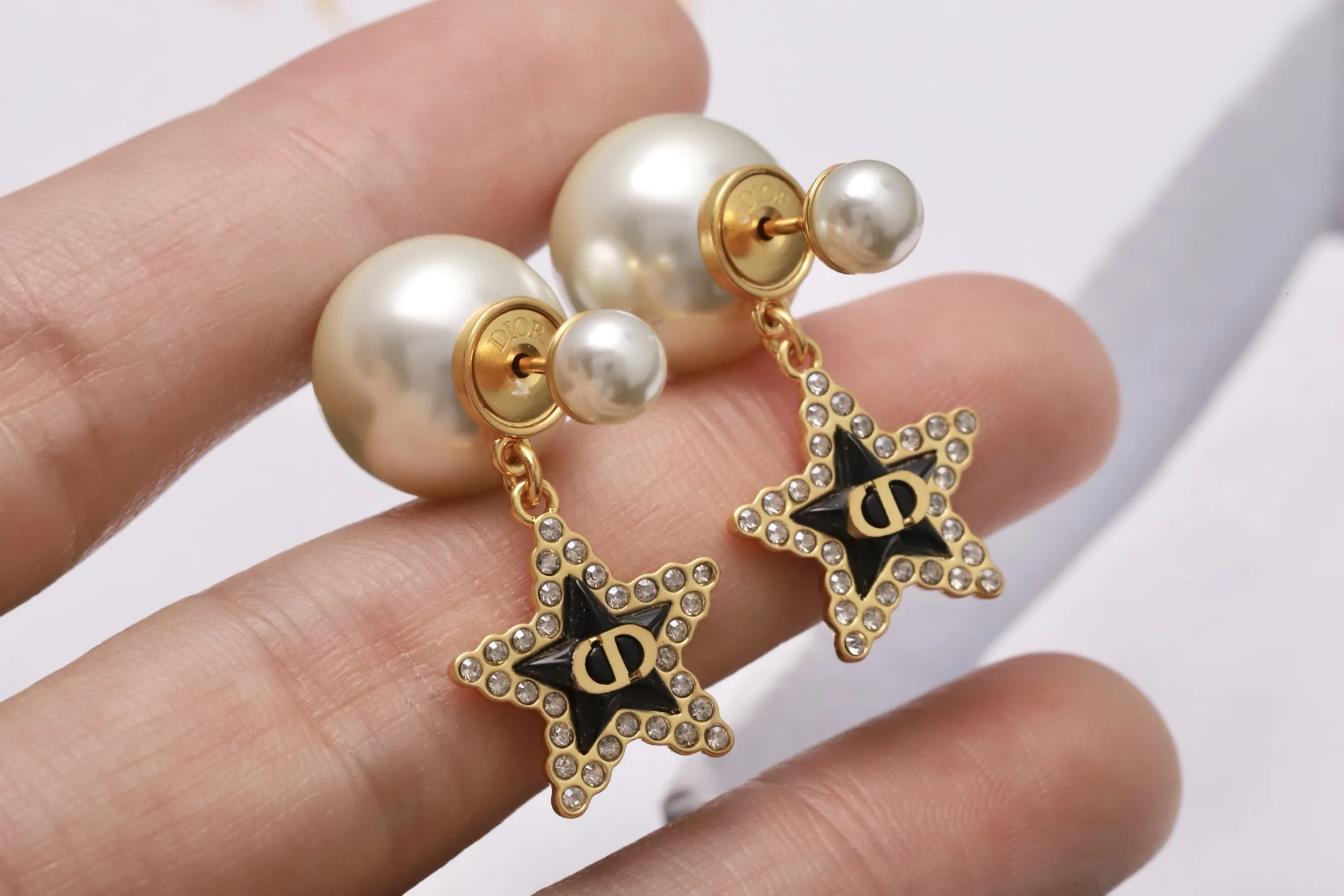 Tribales Star and CD Logo Pearl Earrings D14017218 — view 4