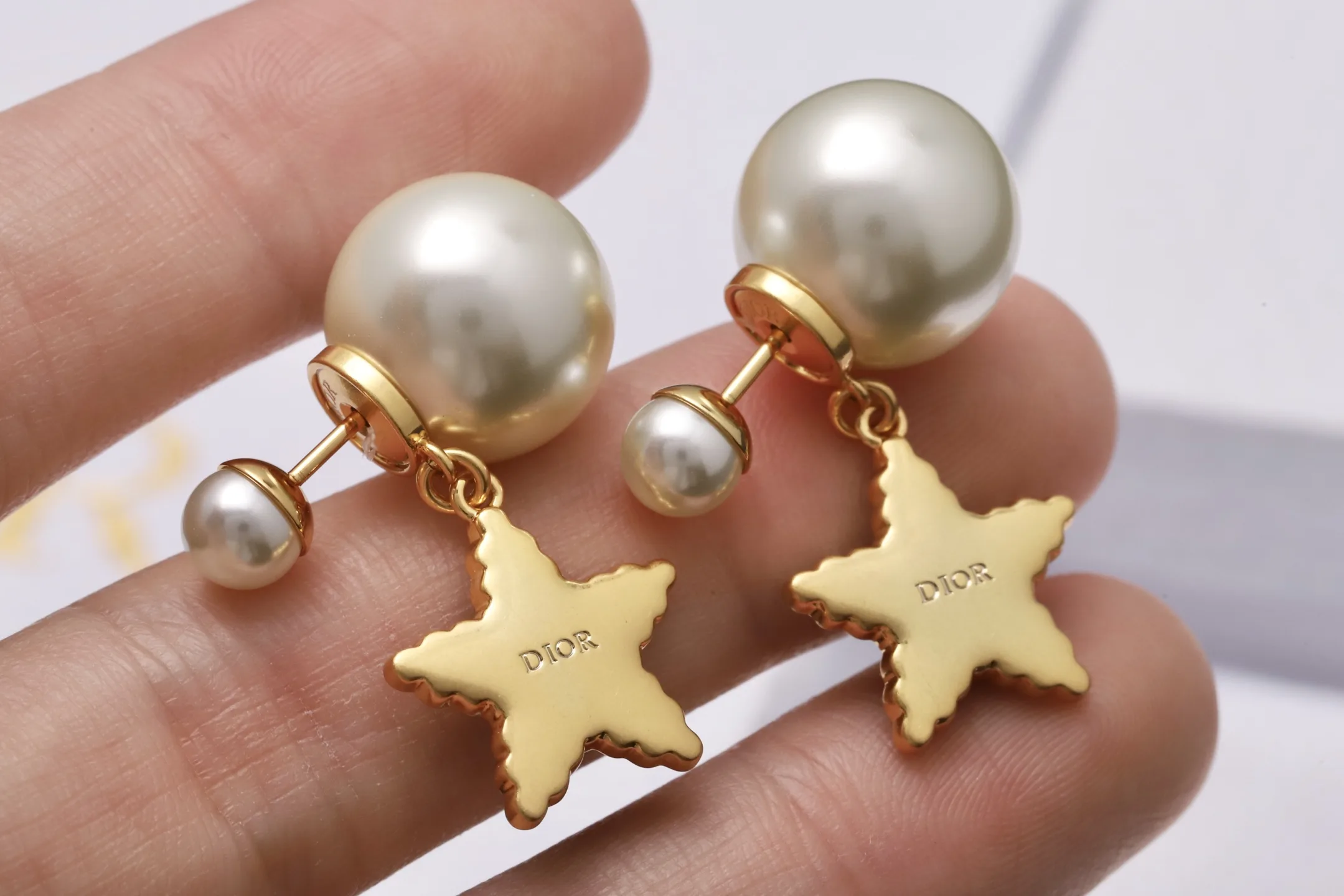 Tribales Star and CD Logo Pearl Earrings D14017218 — view 5