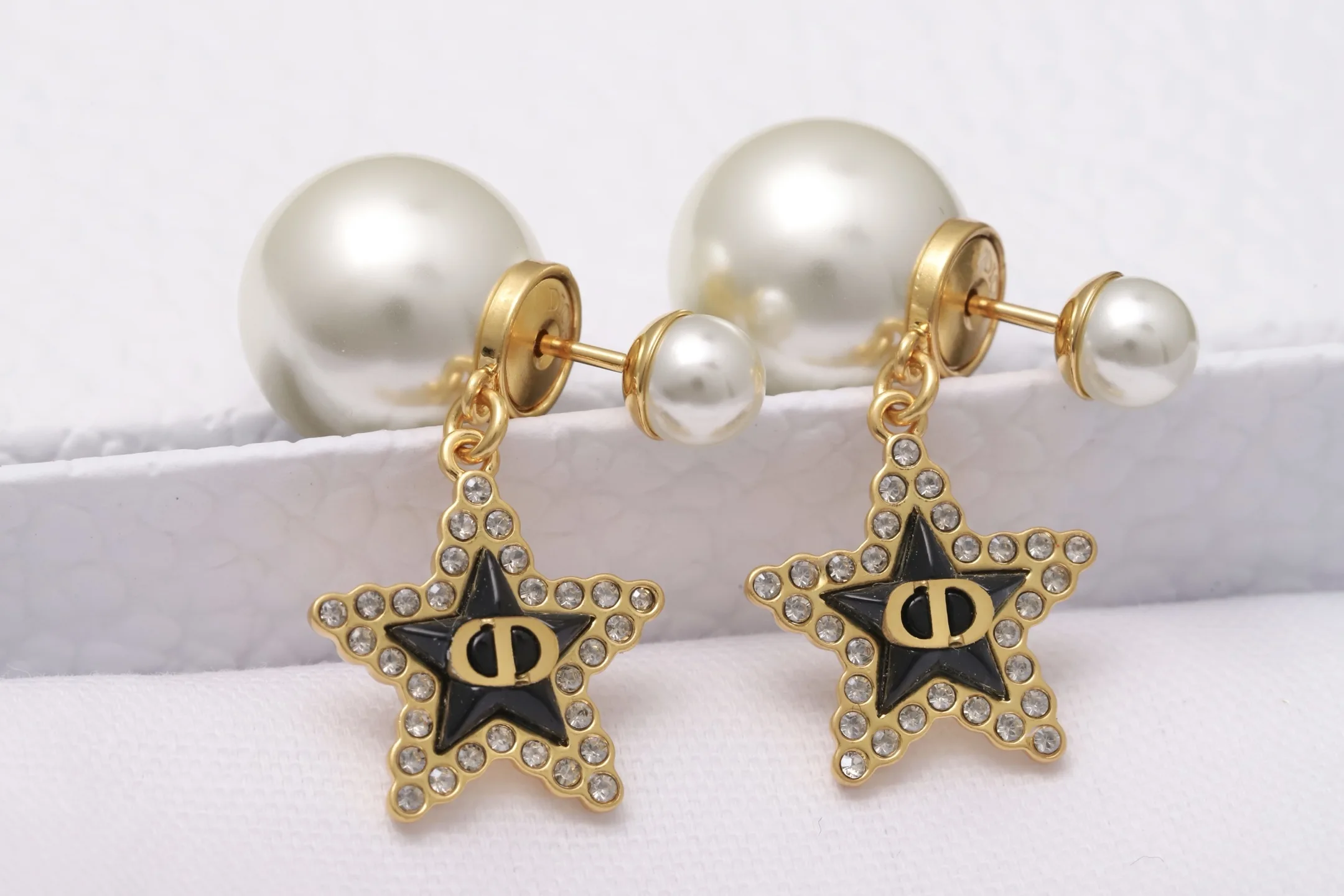 Tribales Star and CD Logo Pearl Earrings D14017218 — view 7