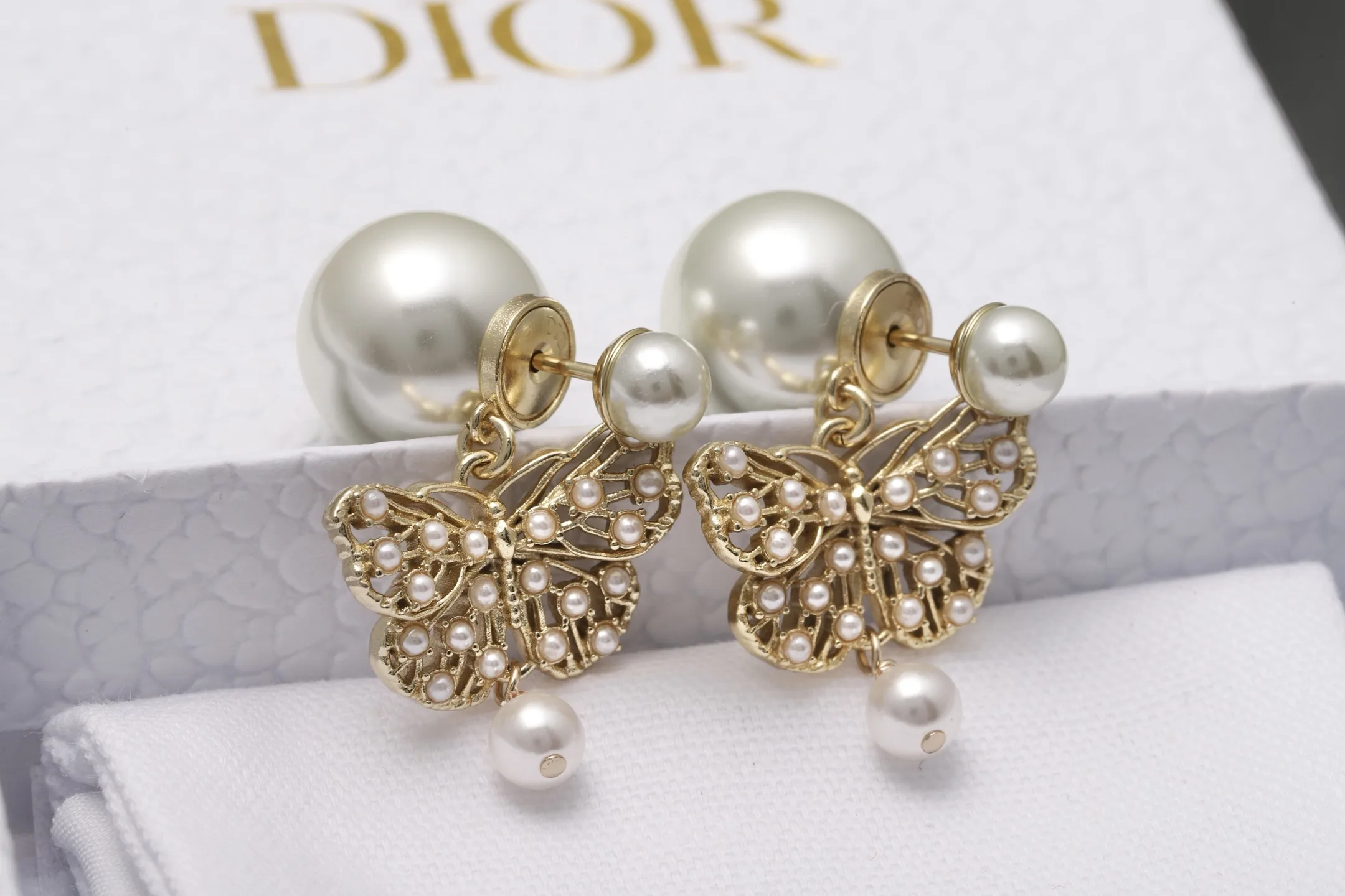 Dior Tribales Butterfly Pearl Drop Earrings D14017042 — view 4