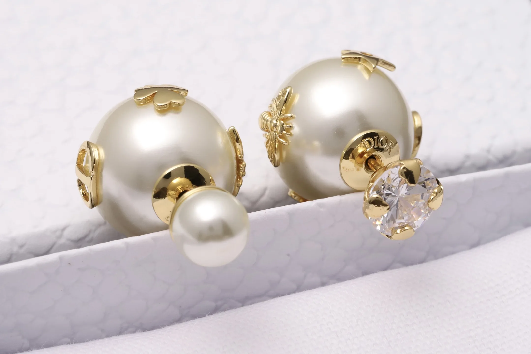 Tribales Resin Pearl and Crystal Earrings D14017105 — view 7