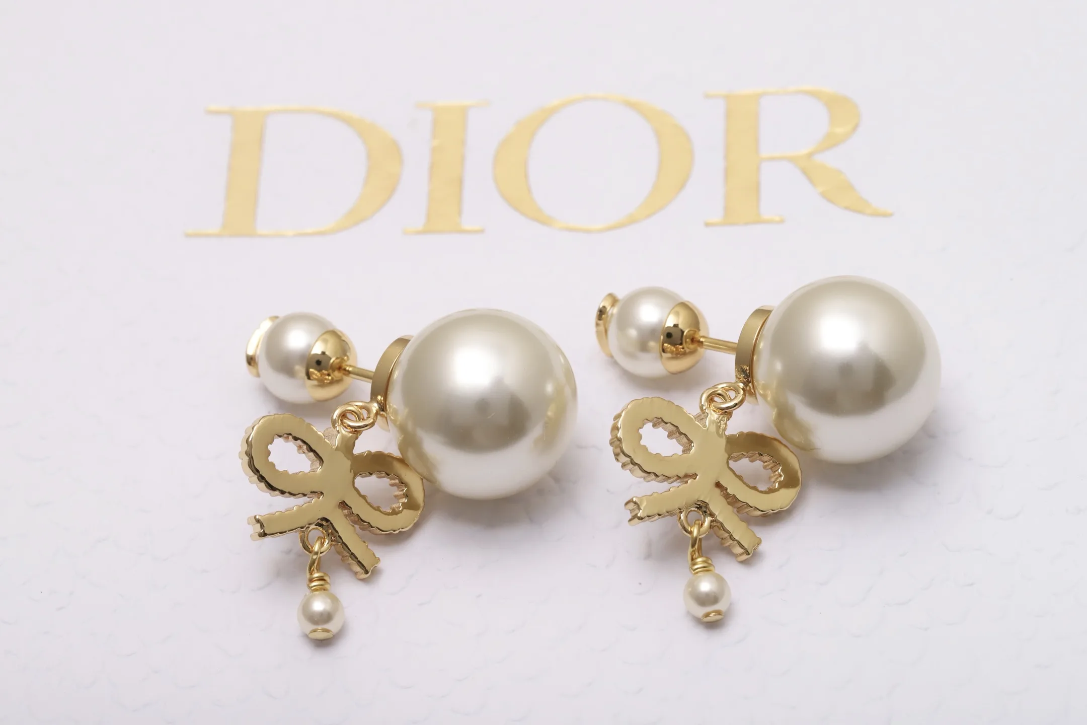 Dior Tribales Bow Pendant Earrings D12517538 — view 5