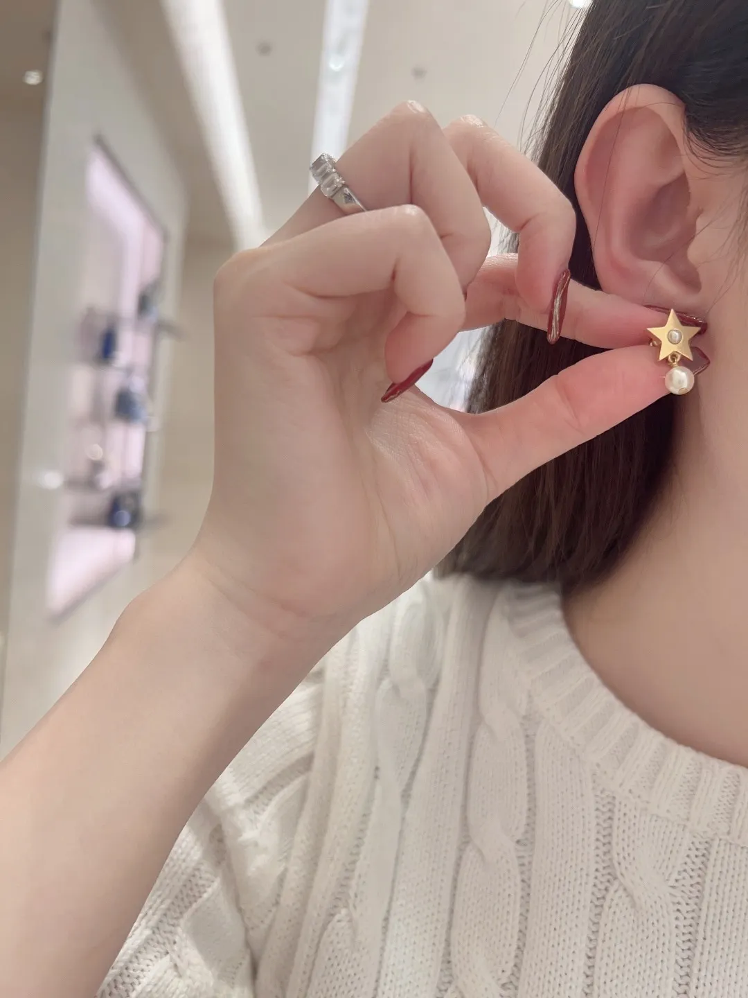 Asymmetric Star and Pearl Drop Earrings D13517610 — view 9