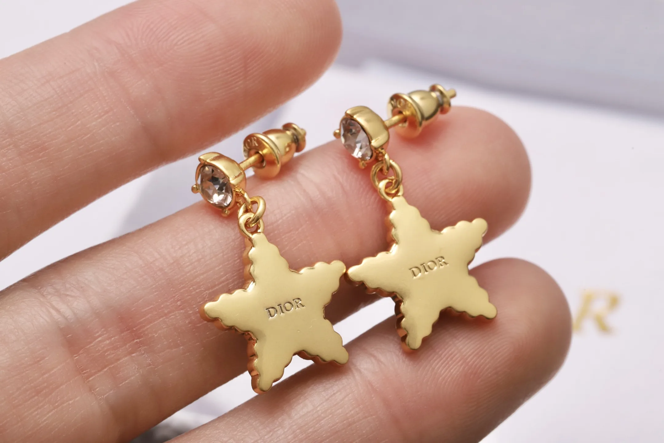 Star CD Crystal Drop Earrings D14017219 — view 5