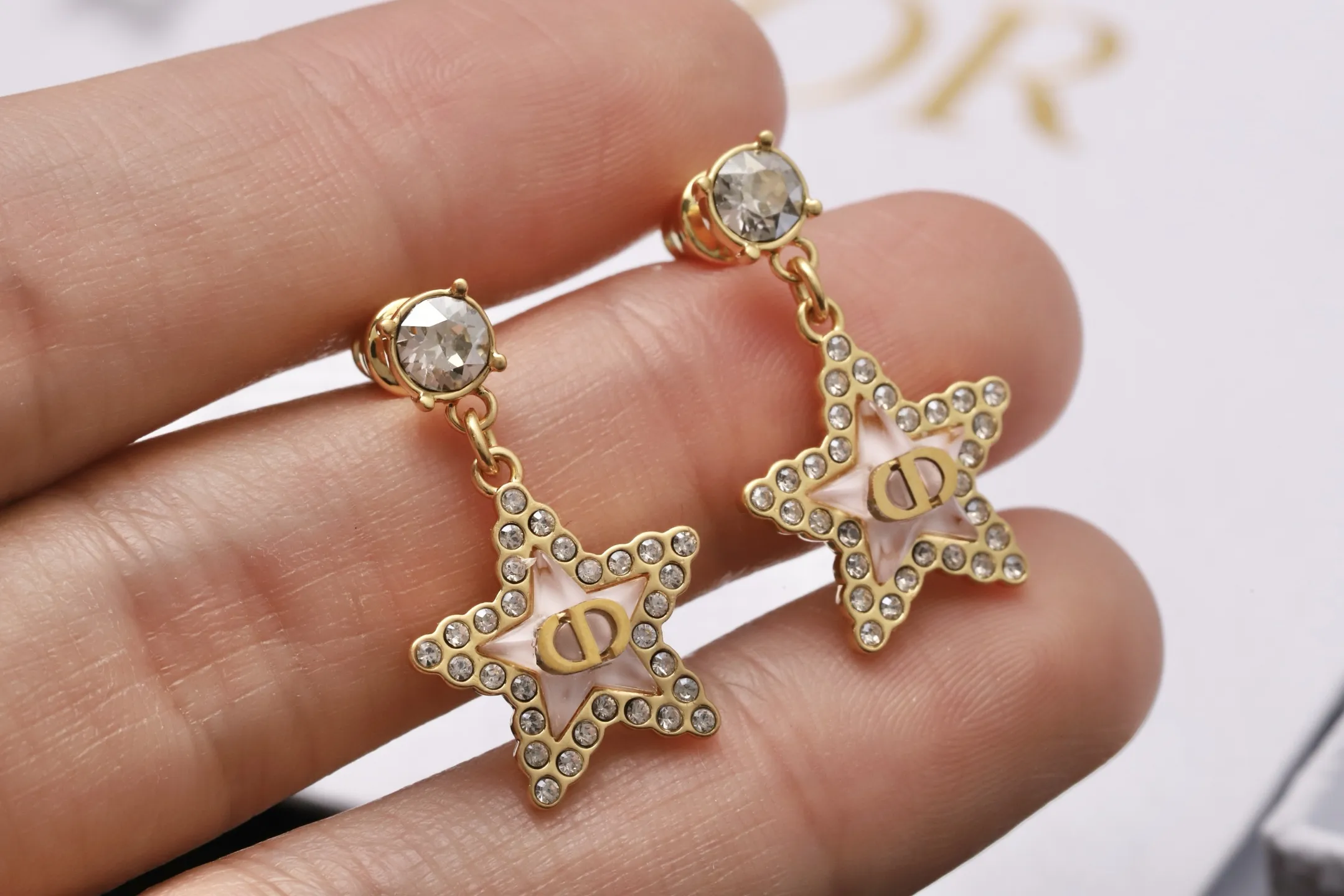 Star CD Crystal Drop Earrings D14017207 — view 5