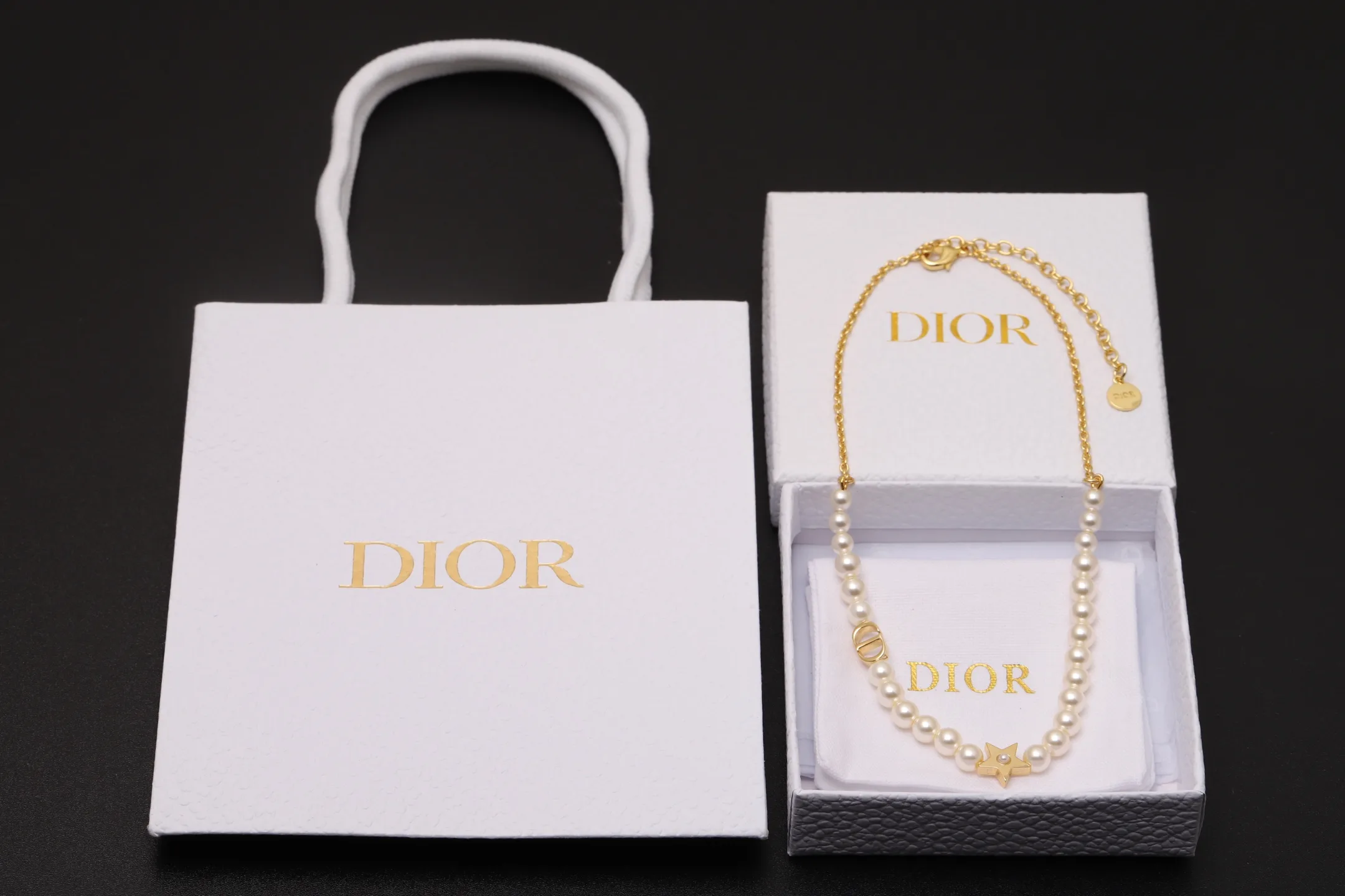 Star and CD Logo Resin Pearl Necklace D15017509 — view 2