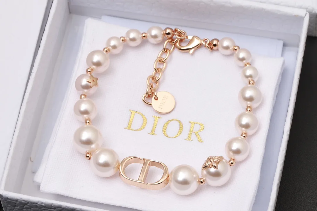 CD Logo Faux Pearl Bracelet (Gold-Plated Brass) D14517259 — view 3
