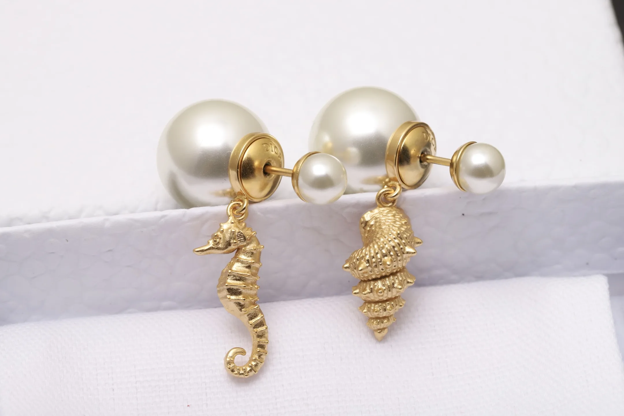Dior Tribales Seahorse and Shell Earrings D13517502 — view 3