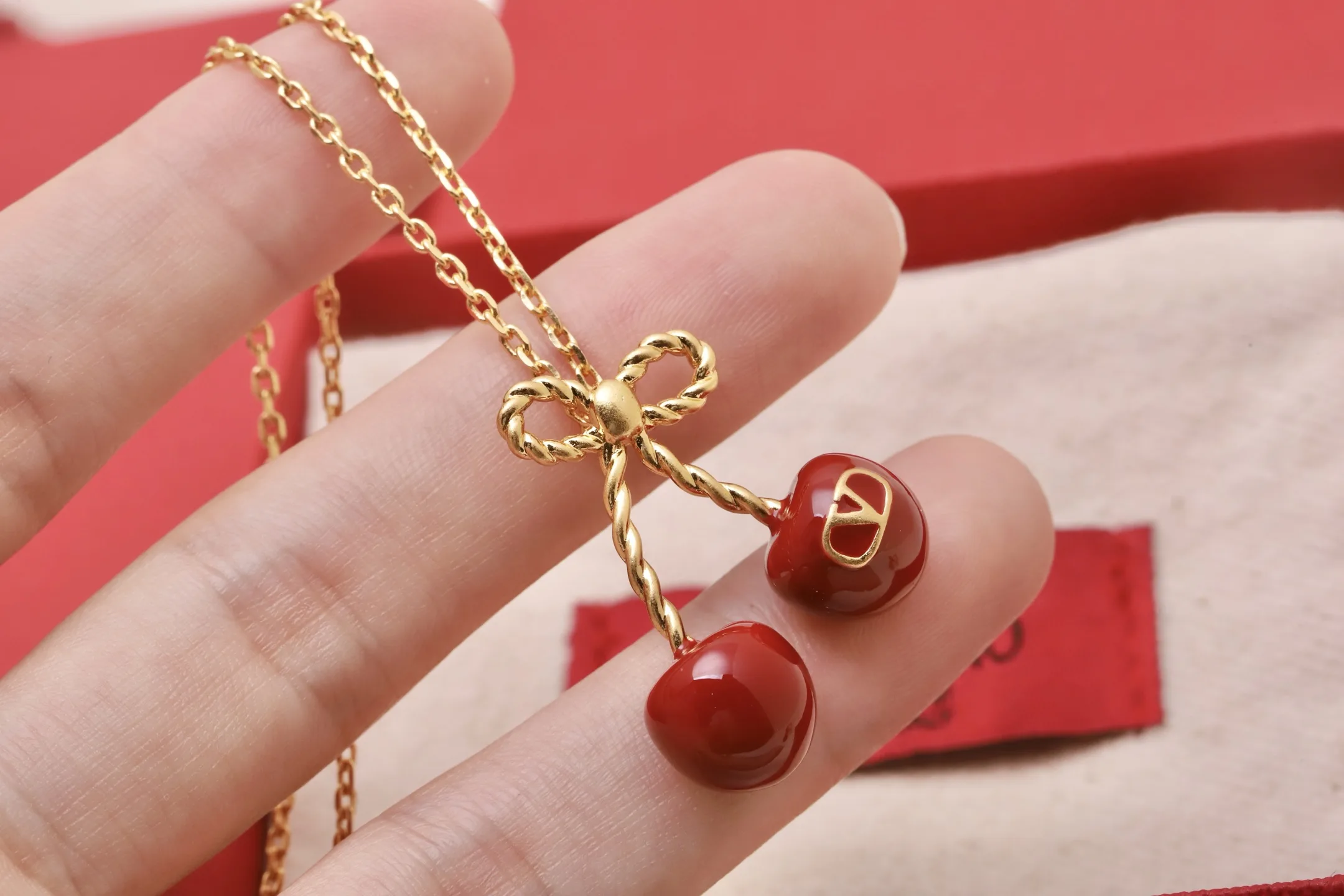 VLogo Cherryfic Enamel Pendant Necklace D13517493 — view 4