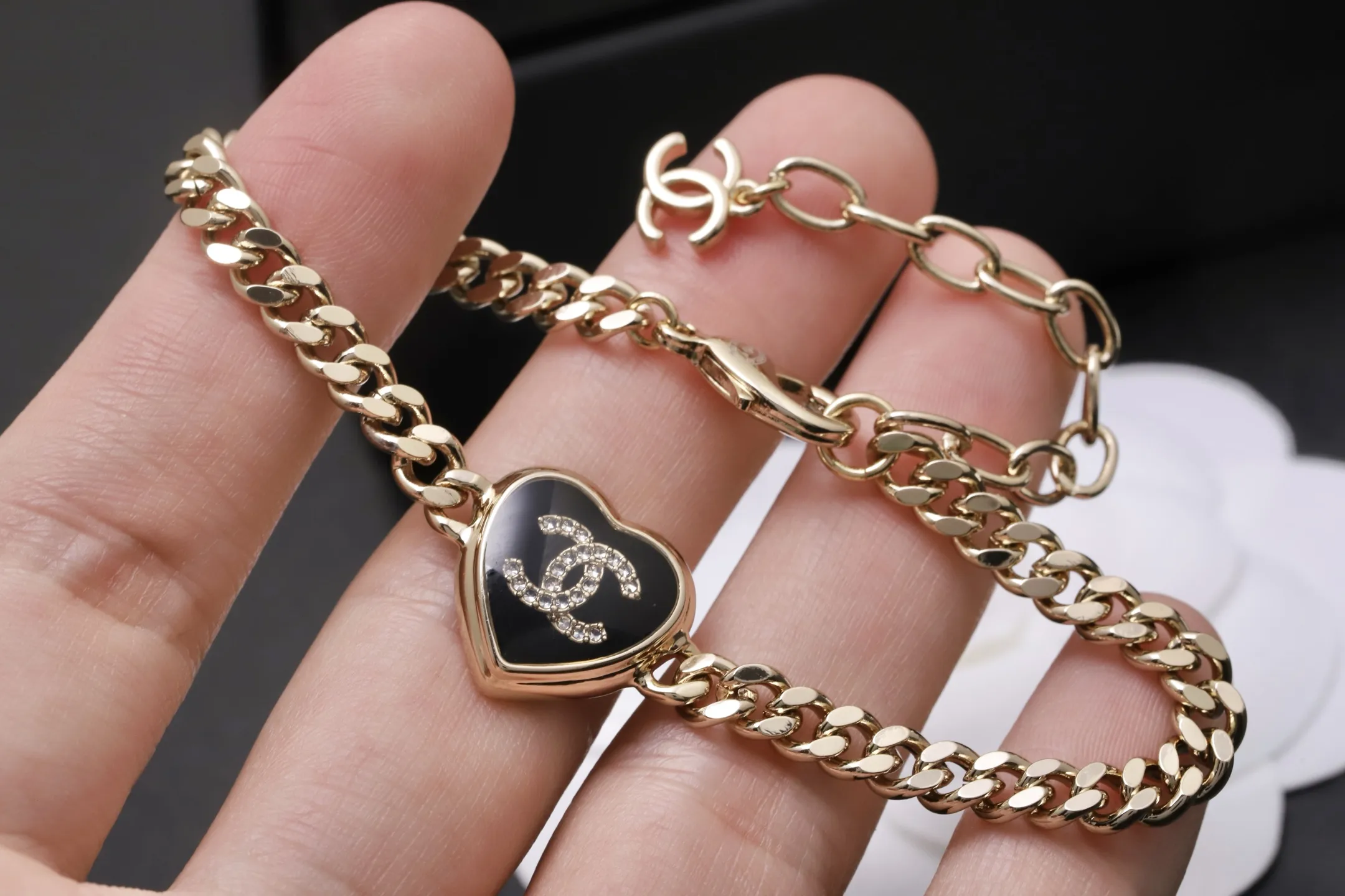 Heart Obsidian Charm Chain Bracelet D11517373 — view 4