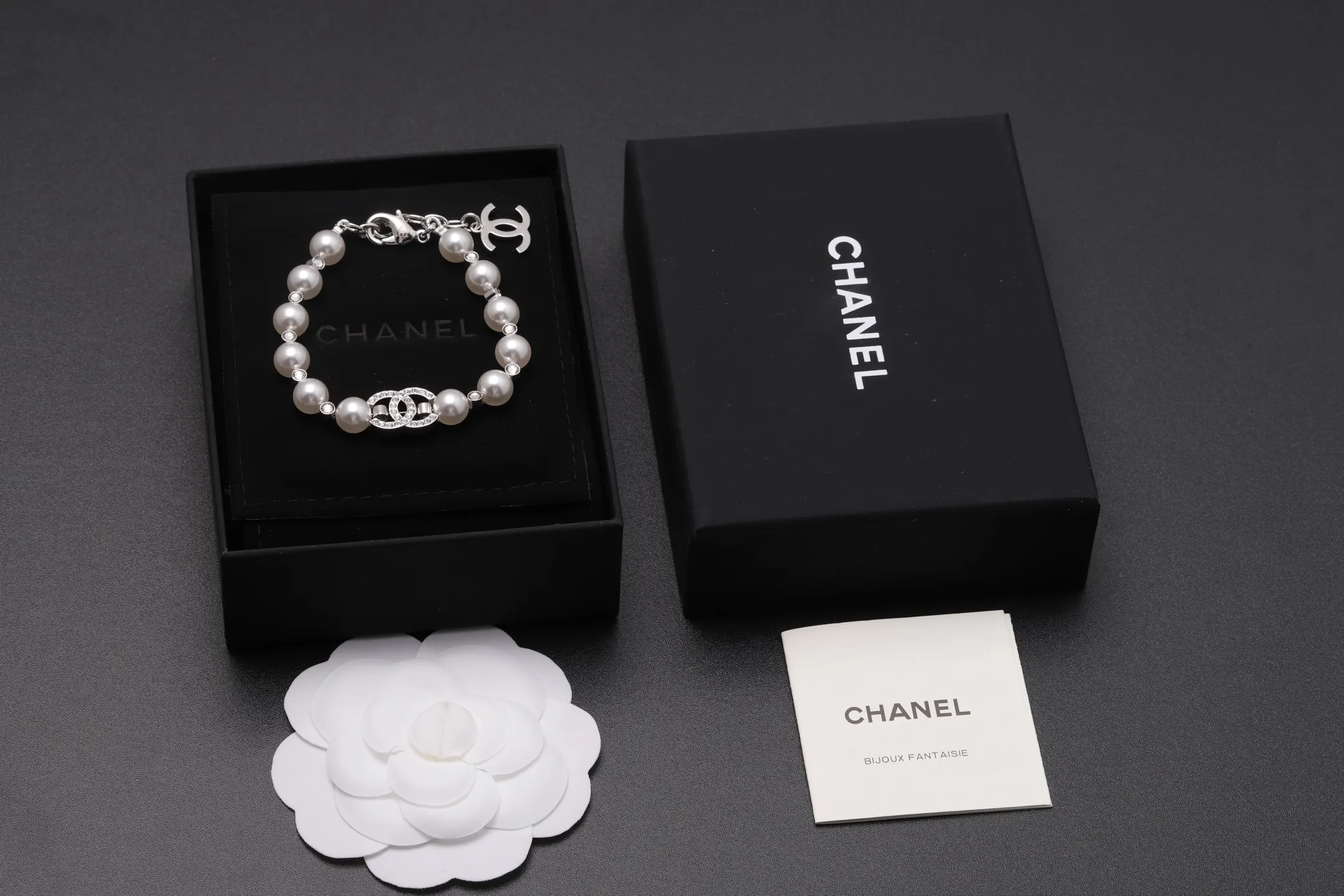 Double C Crystal and Pearl Bracelet D15517087 — view 2